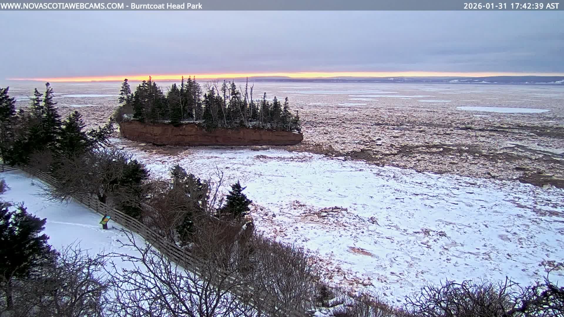 Burntcoat Head Park & Minas Basin Live Cam - East Hants, Hants, Nova Scotia, Canada