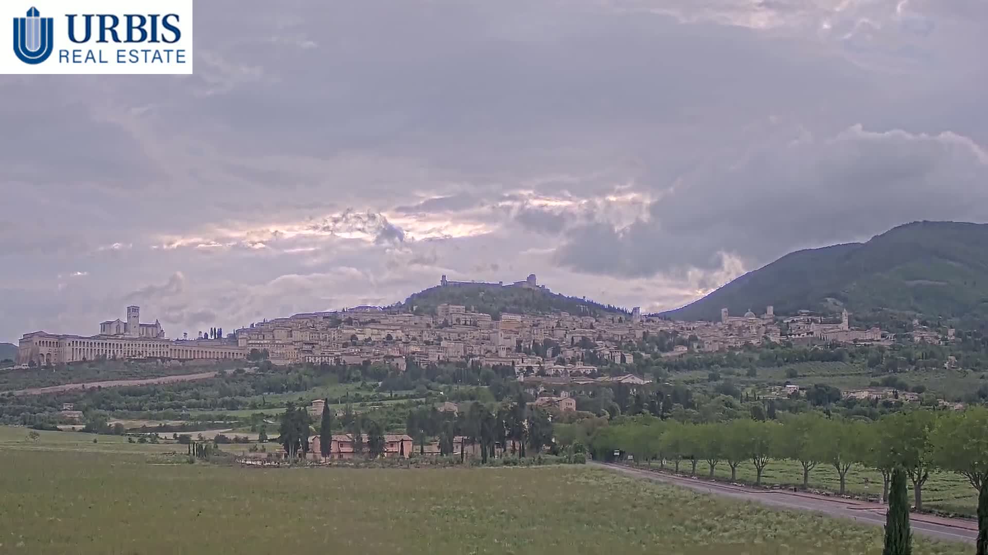 Assisi City Live Cam - Perugia, Umbria, Italy