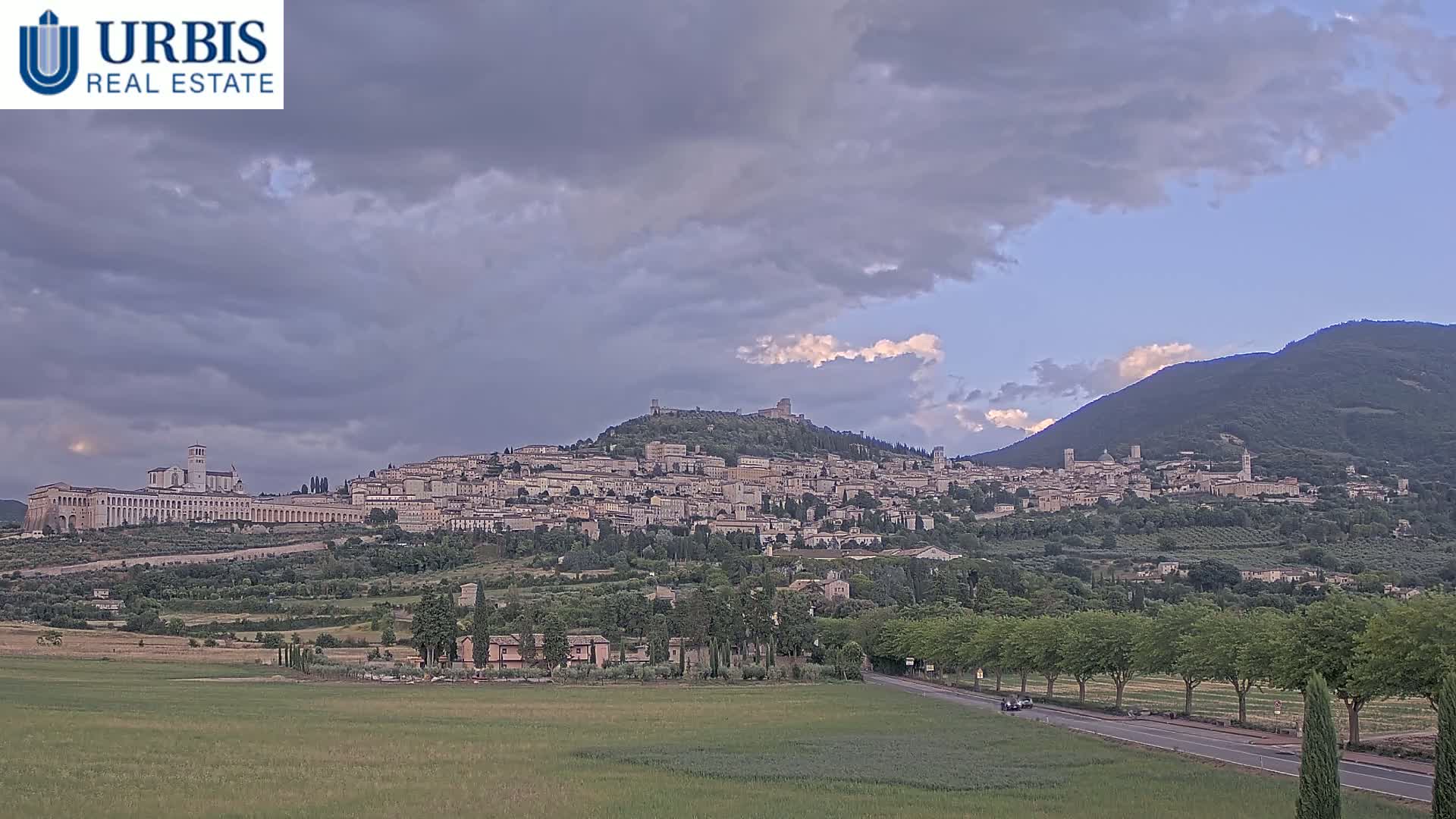 Assisi City Live Cam - Perugia, Umbria, Italy