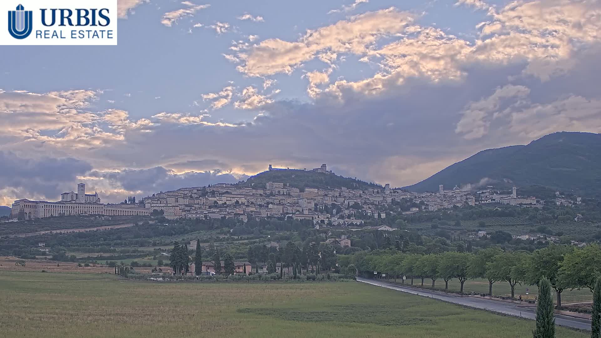 Assisi City Live Cam - Perugia, Umbria, Italy