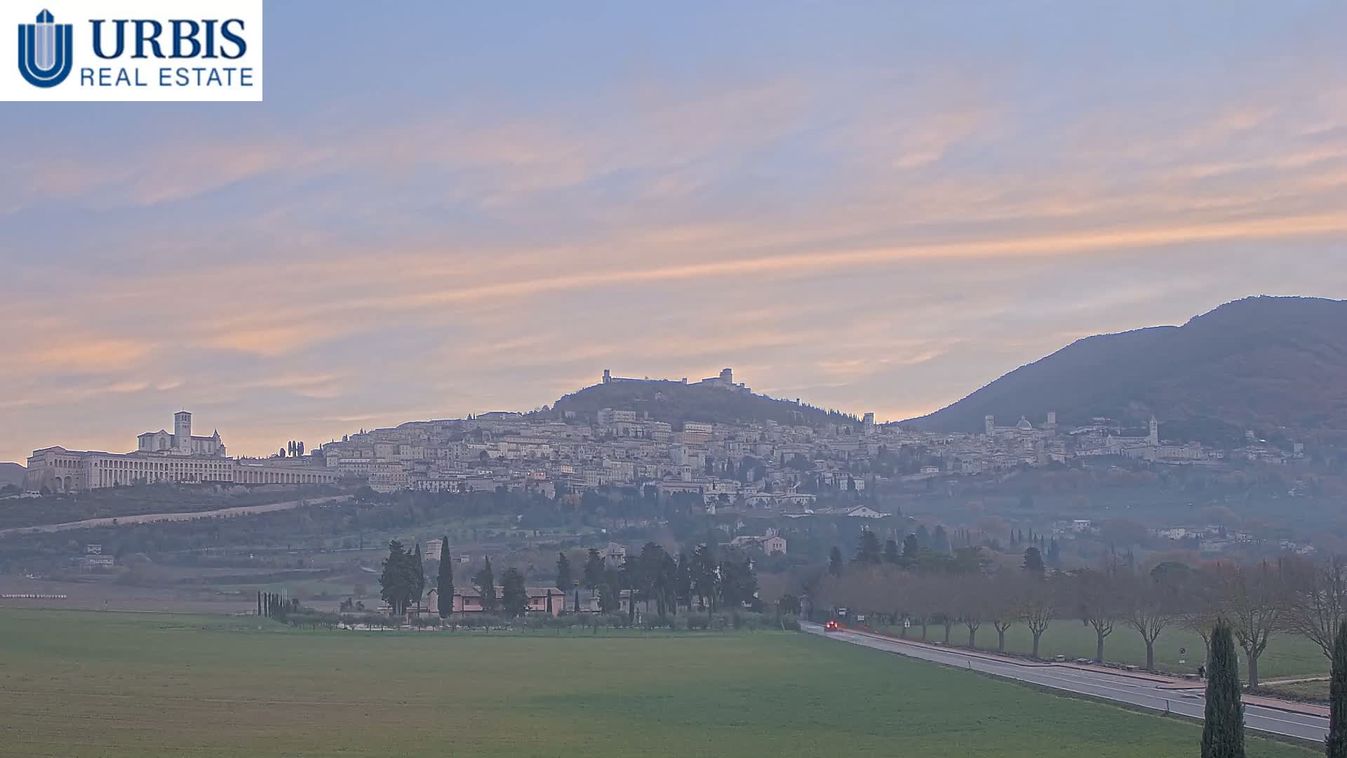 Assisi City Live Cam - Perugia, Umbria, Italy