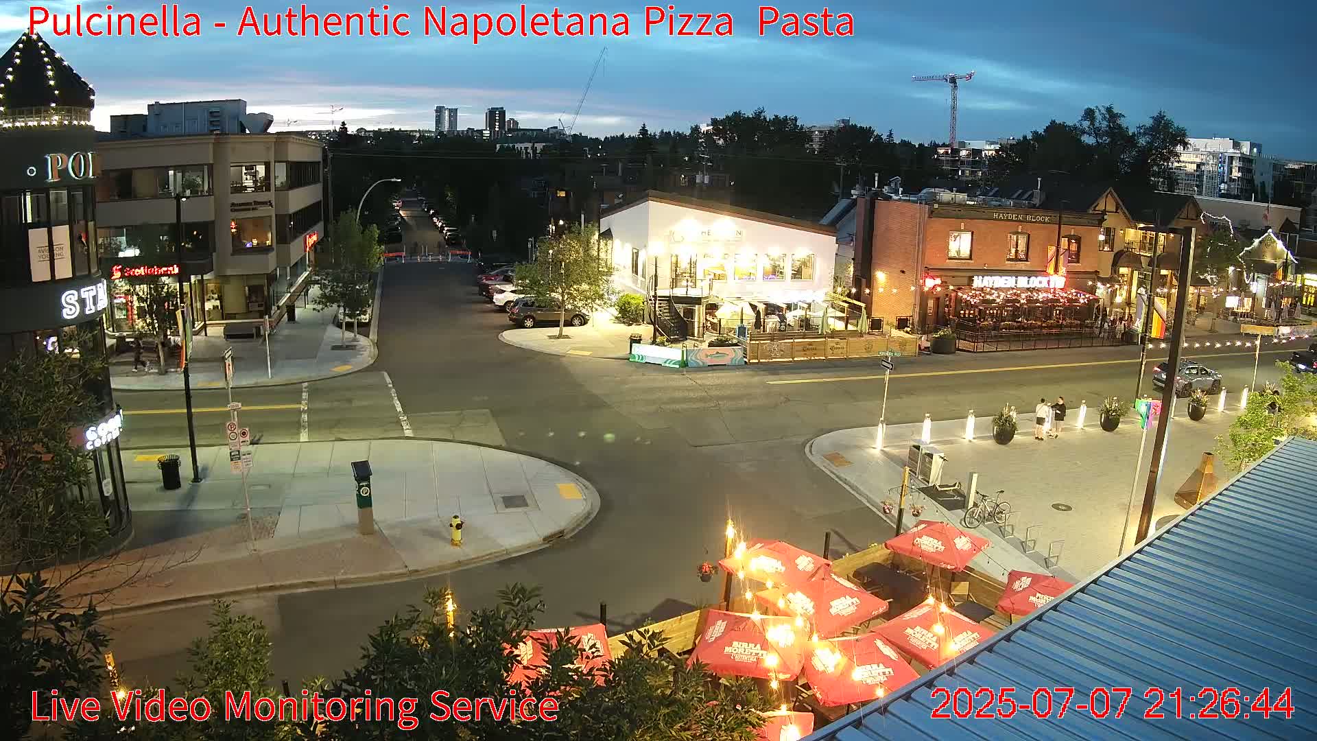 Hillhurst Neighbourhood, Kensington Road & Crescent NW Junction Live Cam - Hillhurst, Calgary, Alberta, Canada