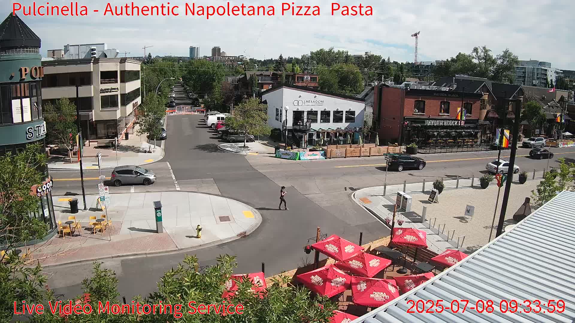Hillhurst Neighbourhood, Kensington Road & Crescent NW Junction Live Cam - Hillhurst, Calgary, Alberta, Canada