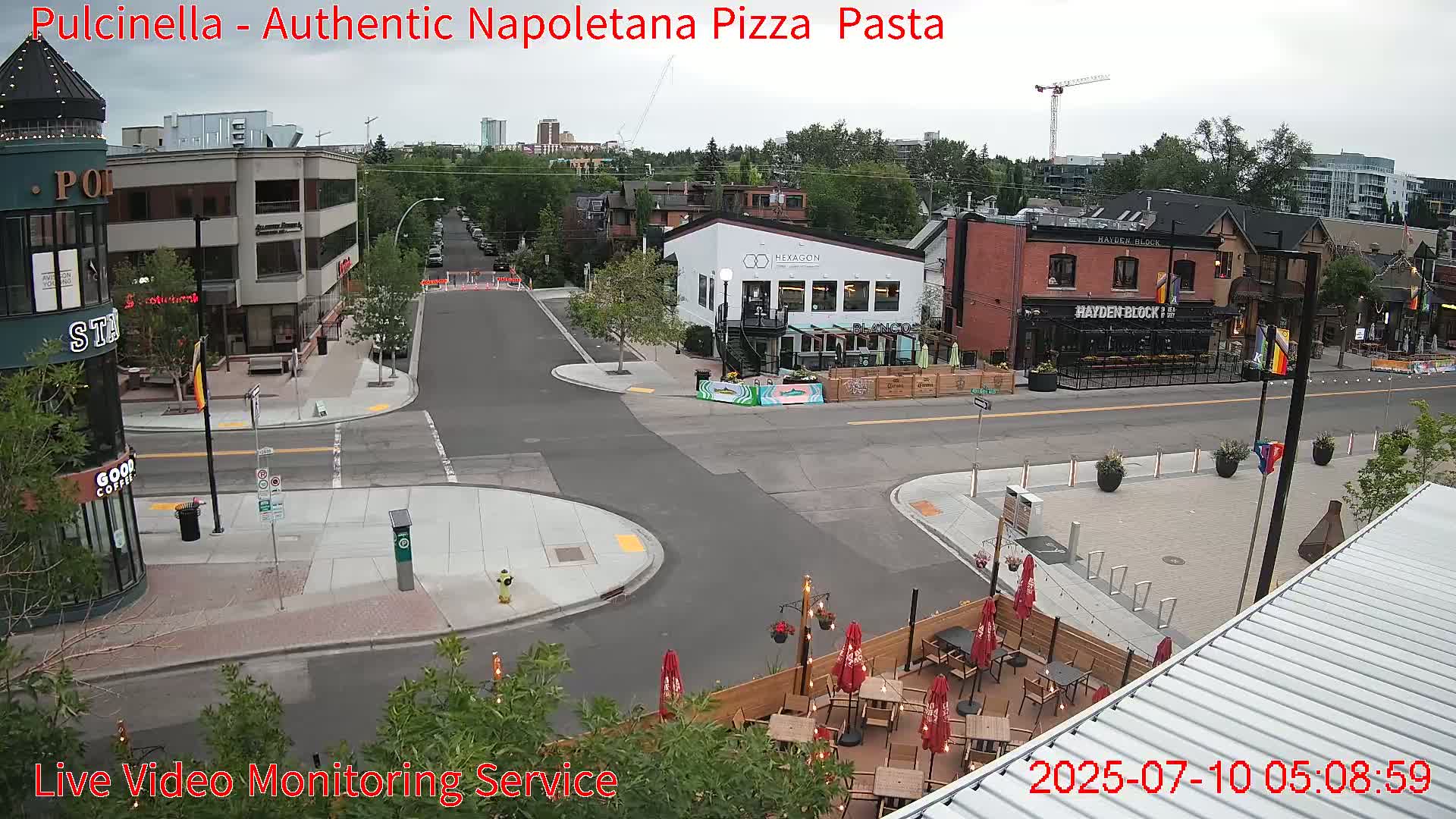 Hillhurst Neighbourhood, Kensington Road & Crescent NW Junction Live Cam - Hillhurst, Calgary, Alberta, Canada
