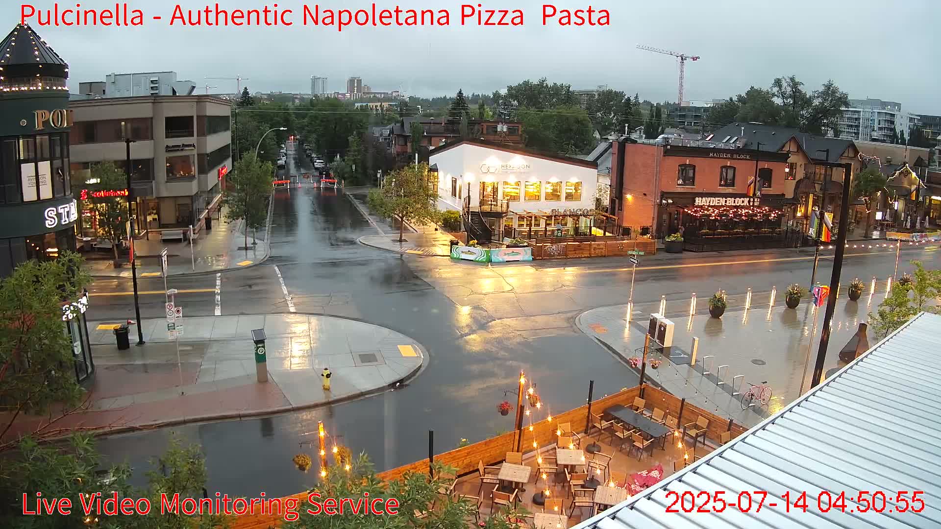Hillhurst Neighbourhood, Kensington Road & Crescent NW Junction Live Cam - Hillhurst, Calgary, Alberta, Canada
