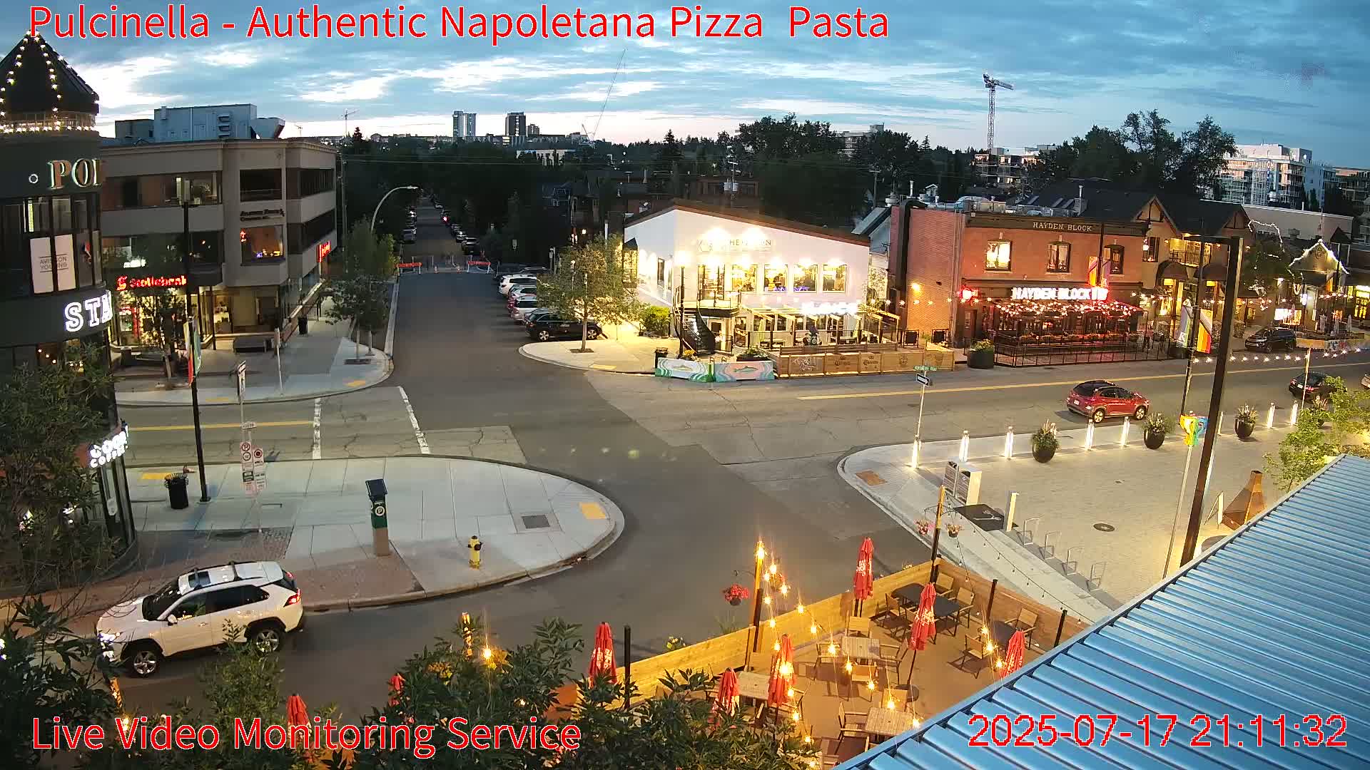 Hillhurst Neighbourhood, Kensington Road & Crescent NW Junction Live Cam - Hillhurst, Calgary, Alberta, Canada