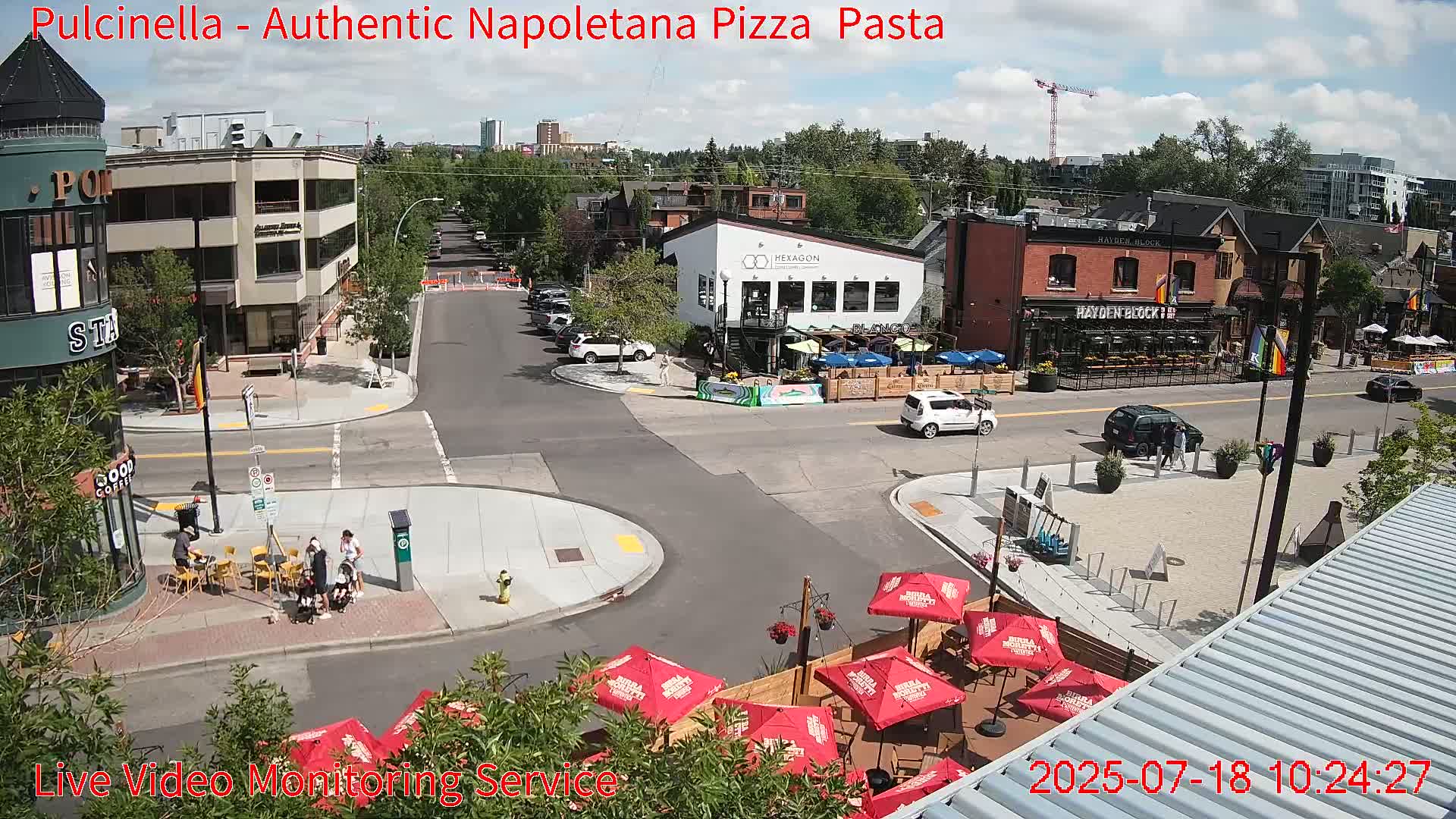 Hillhurst Neighbourhood, Kensington Road & Crescent NW Junction Live Cam - Hillhurst, Calgary, Alberta, Canada