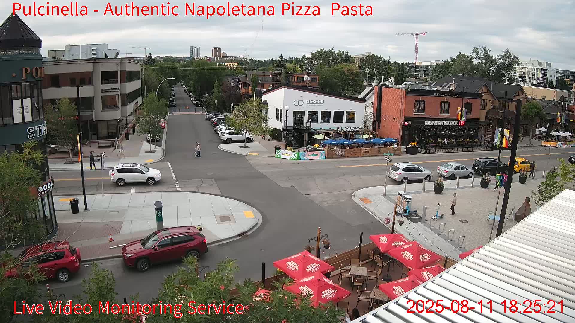 Hillhurst Neighbourhood, Kensington Road & Crescent NW Junction Live Cam - Hillhurst, Calgary, Alberta, Canada