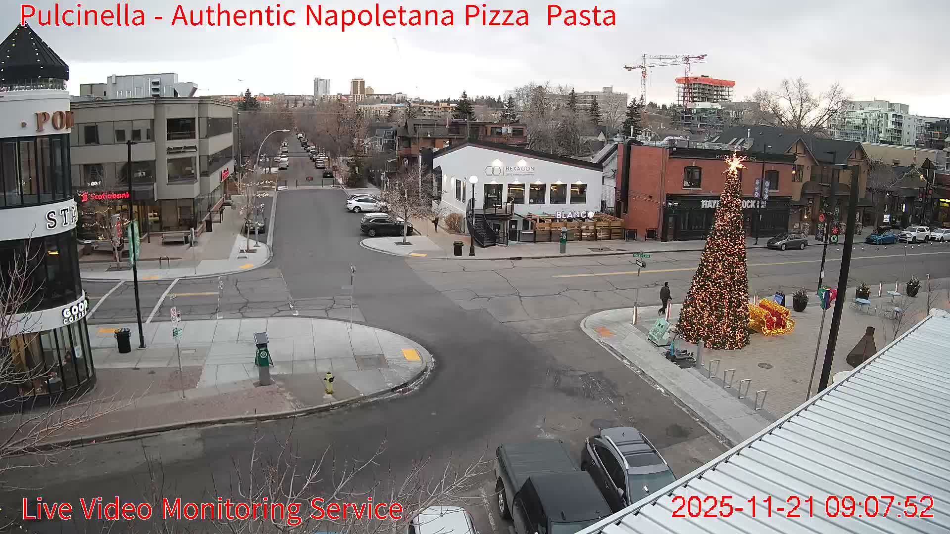 Hillhurst Neighbourhood, Kensington Road & Crescent NW Junction Live Cam - Hillhurst, Calgary, Alberta, Canada