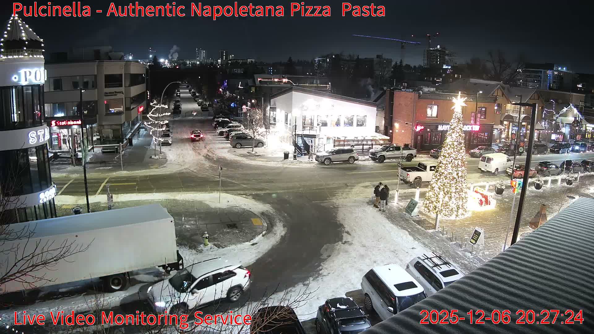 Hillhurst Neighbourhood, Kensington Road & Crescent NW Junction Live Cam - Hillhurst, Calgary, Alberta, Canada