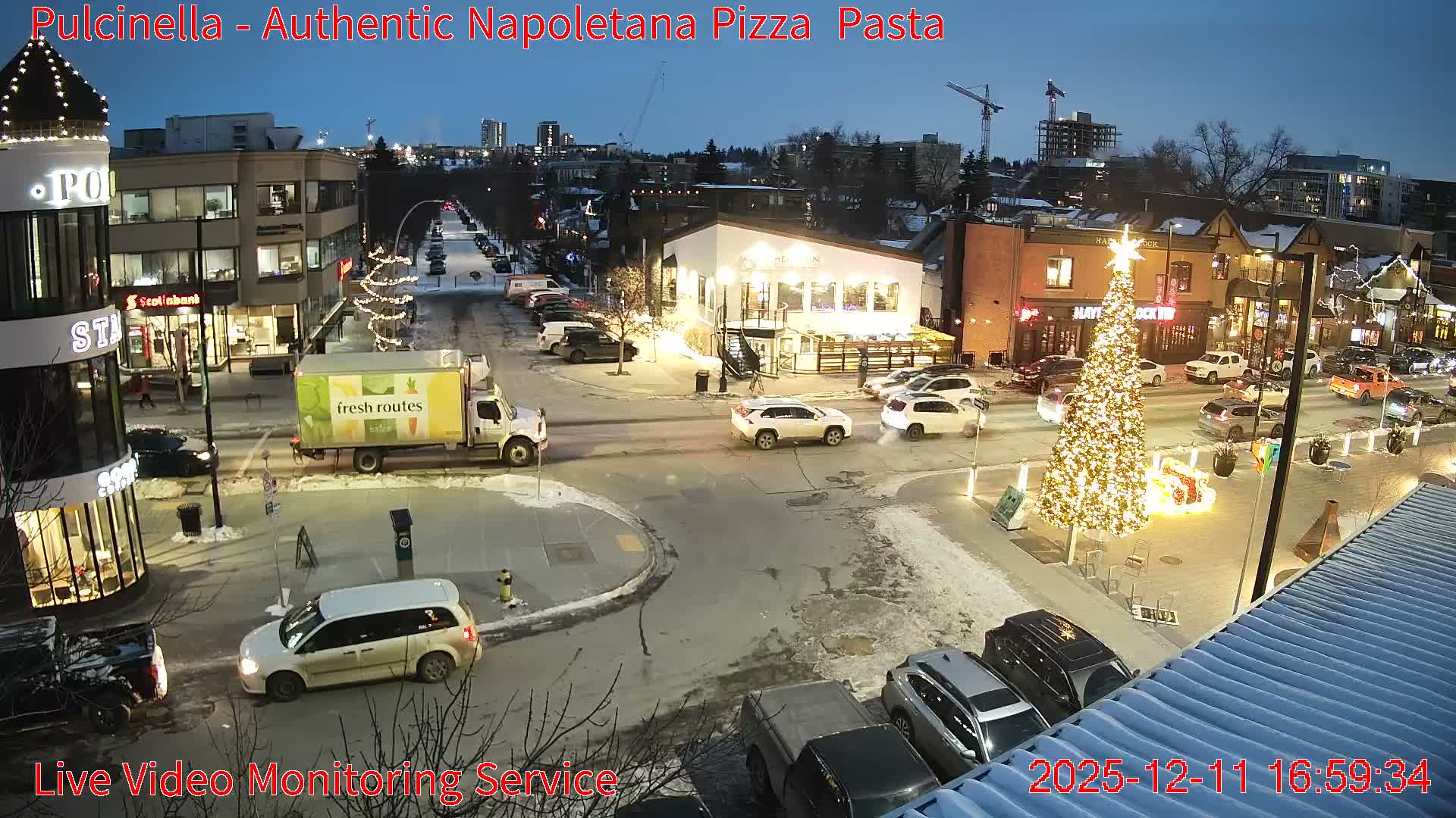 Hillhurst Neighbourhood, Kensington Road & Crescent NW Junction Live Cam - Hillhurst, Calgary, Alberta, Canada