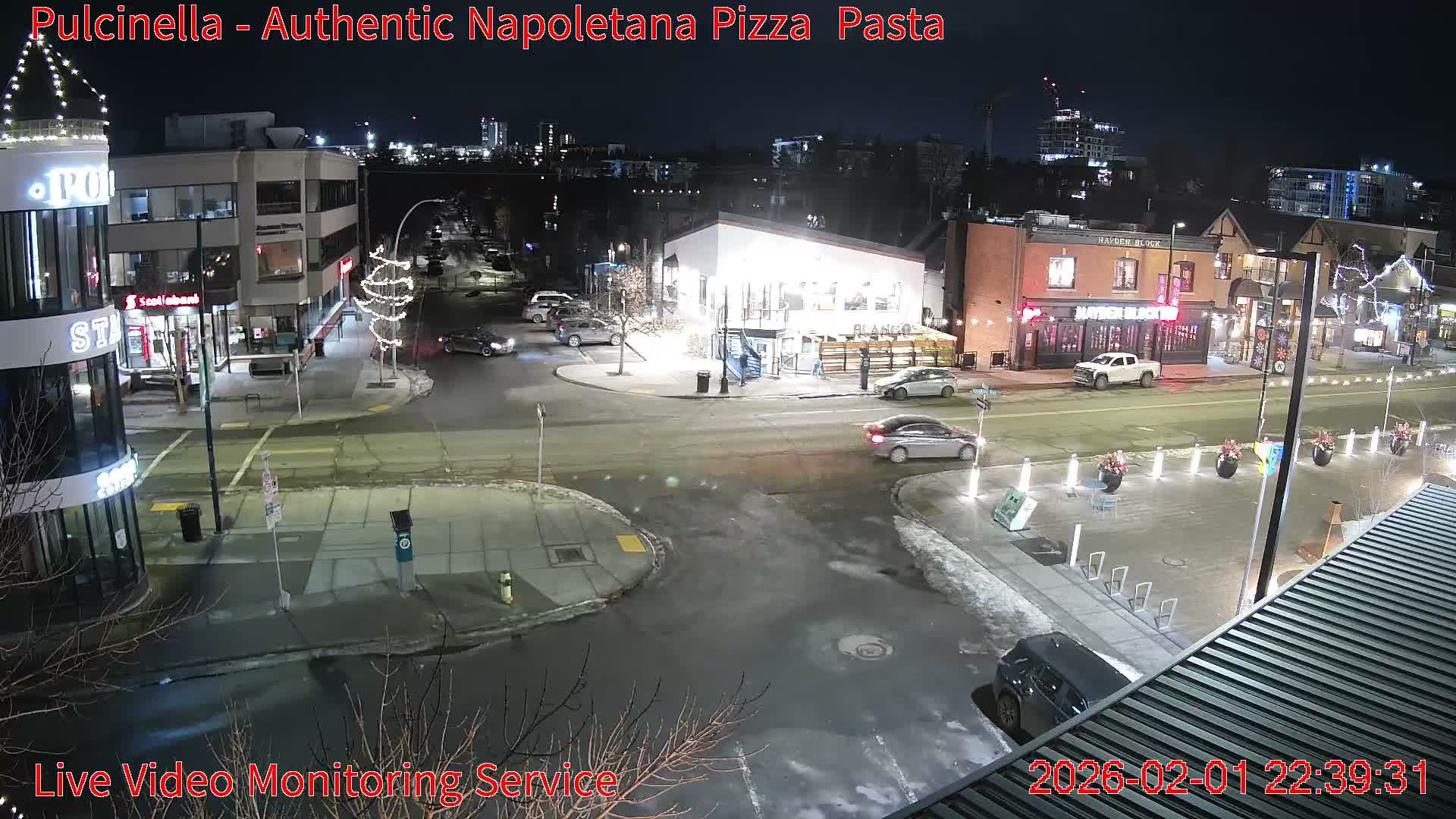 Hillhurst Neighbourhood, Kensington Road & Crescent NW Junction Live Cam - Hillhurst, Calgary, Alberta, Canada