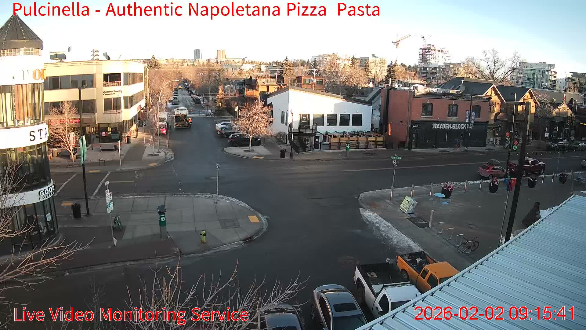 Hillhurst Neighbourhood, Kensington Road & Crescent NW Junction Live Cam - Hillhurst, Calgary, Alberta, Canada