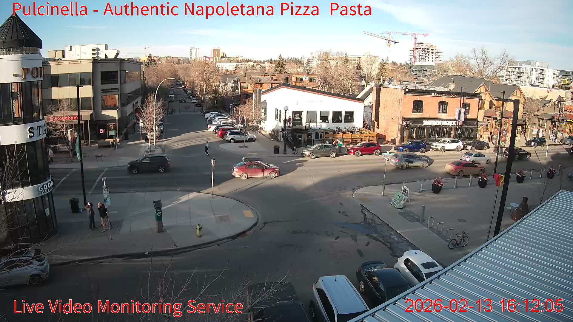 Hillhurst Neighbourhood, Kensington Road & Crescent NW Junction Live Cam - Hillhurst, Calgary, Alberta, Canada