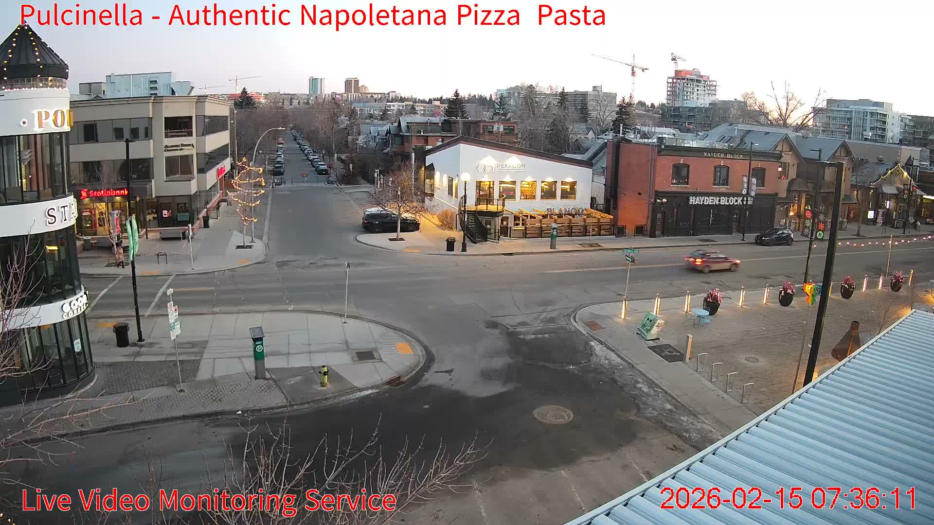 Hillhurst Neighbourhood, Kensington Road & Crescent NW Junction Live Cam - Hillhurst, Calgary, Alberta, Canada