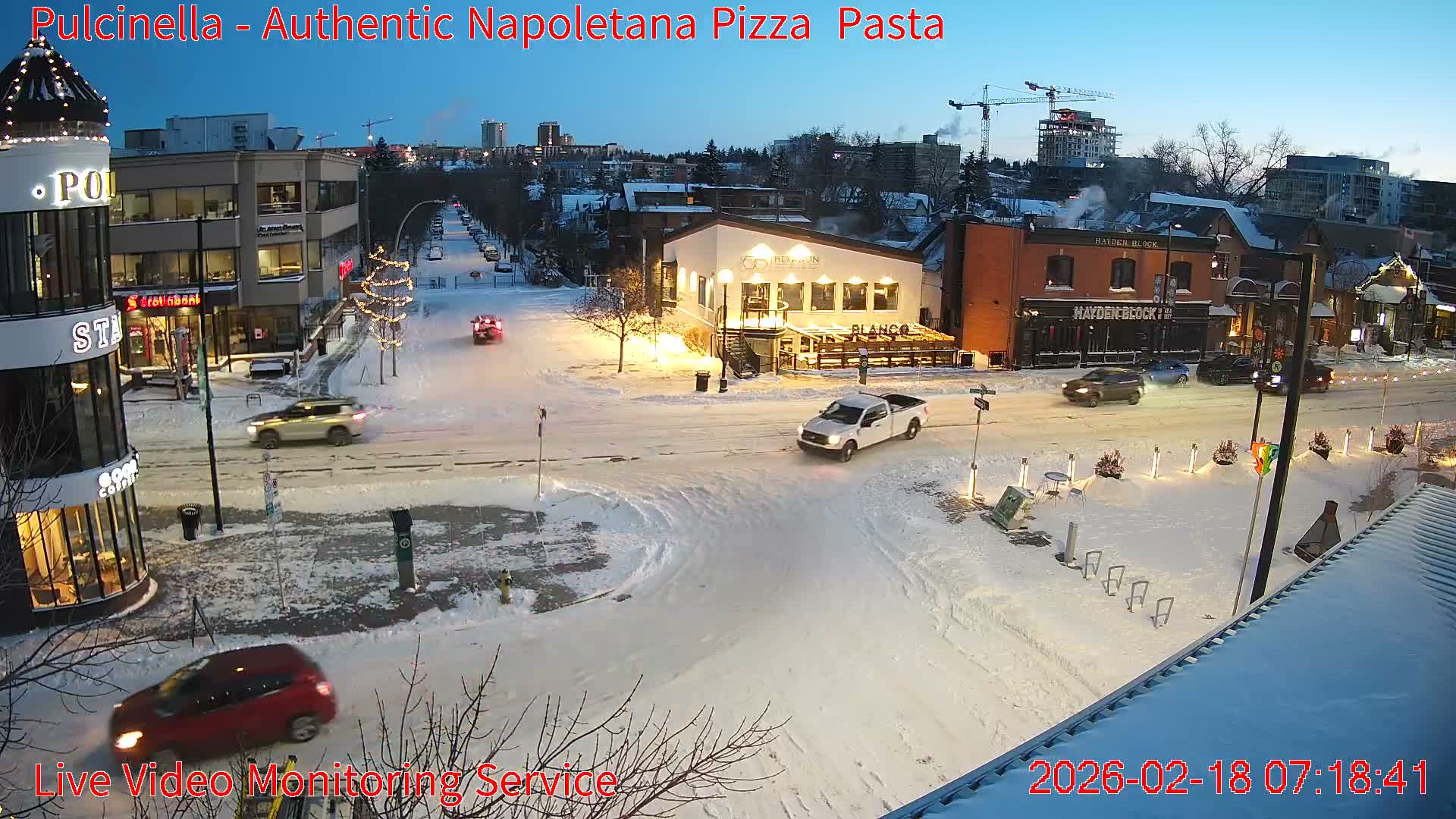 Hillhurst Neighbourhood, Kensington Road & Crescent NW Junction Live Cam - Hillhurst, Calgary, Alberta, Canada