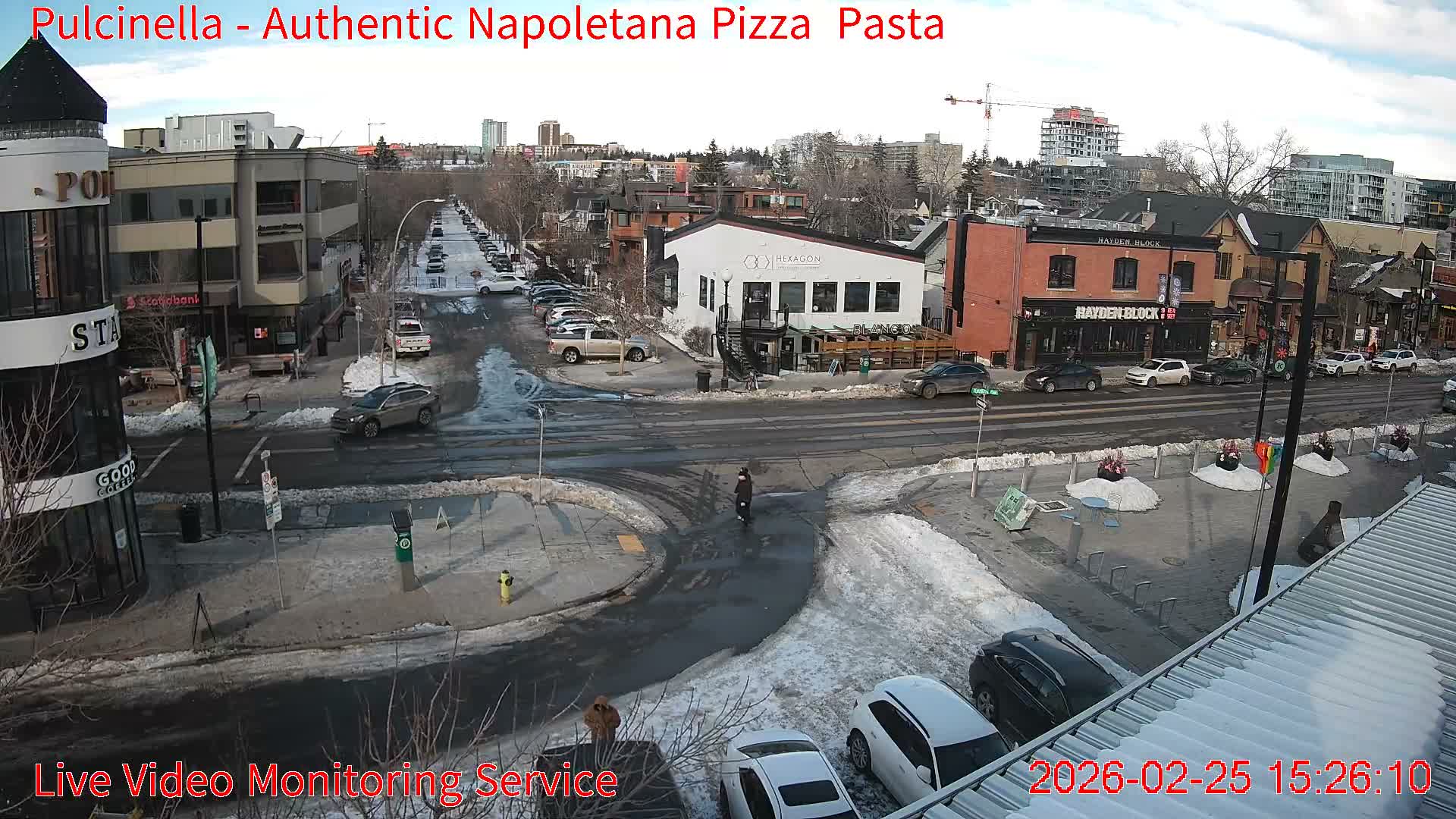 Hillhurst Neighbourhood, Kensington Road & Crescent NW Junction Live Cam - Hillhurst, Calgary, Alberta, Canada