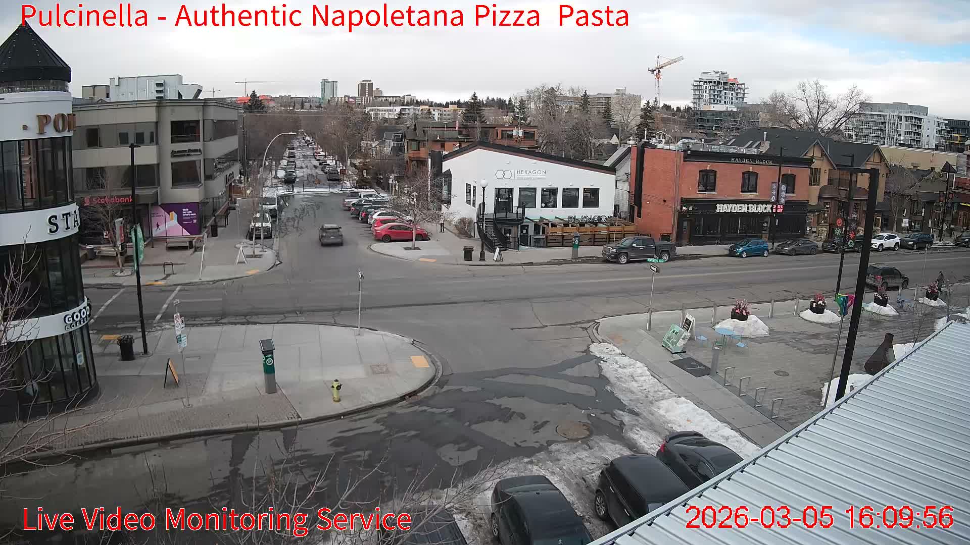 Hillhurst Neighbourhood, Kensington Road & Crescent NW Junction Live Cam - Hillhurst, Calgary, Alberta, Canada