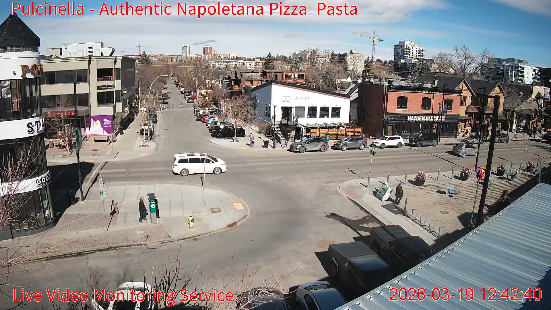 Hillhurst Neighbourhood, Kensington Road & Crescent NW Junction Live Cam - Hillhurst, Calgary, Alberta, Canada