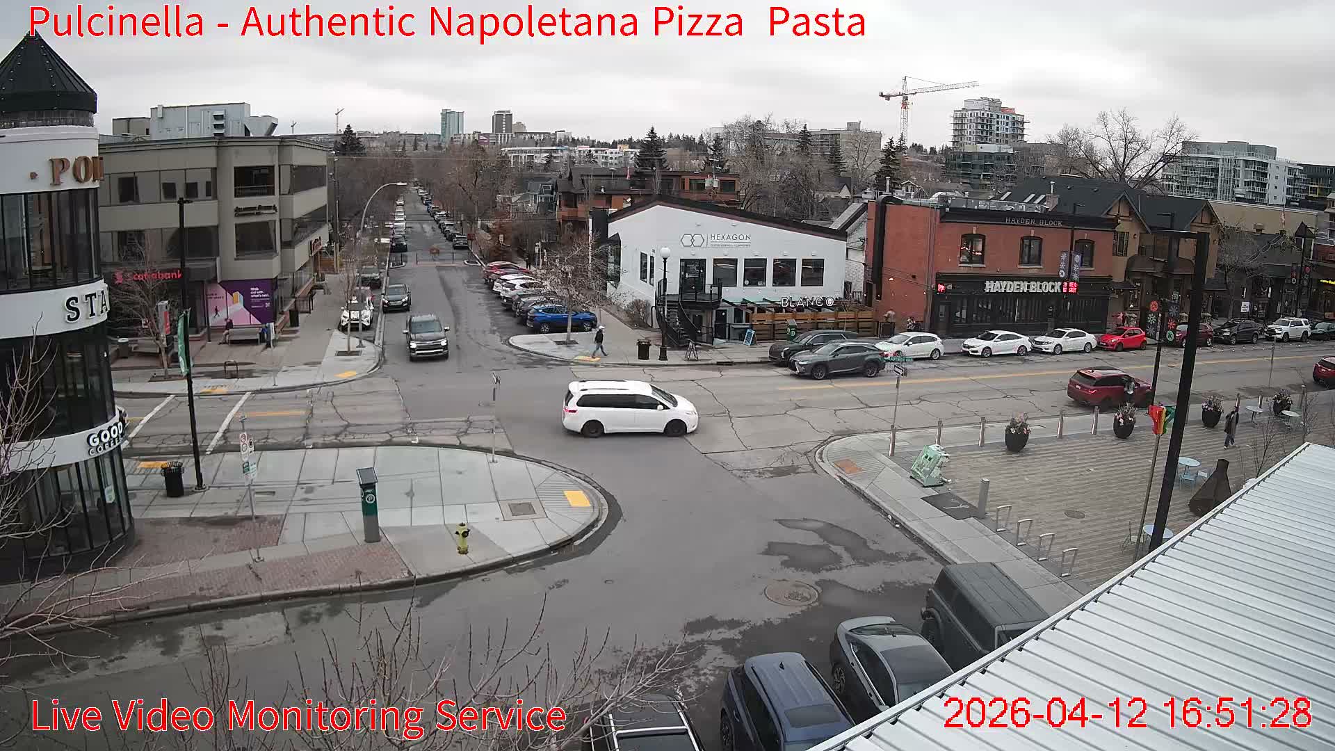 Hillhurst Neighbourhood, Kensington Road & Crescent NW Junction Live Cam - Hillhurst, Calgary, Alberta, Canada