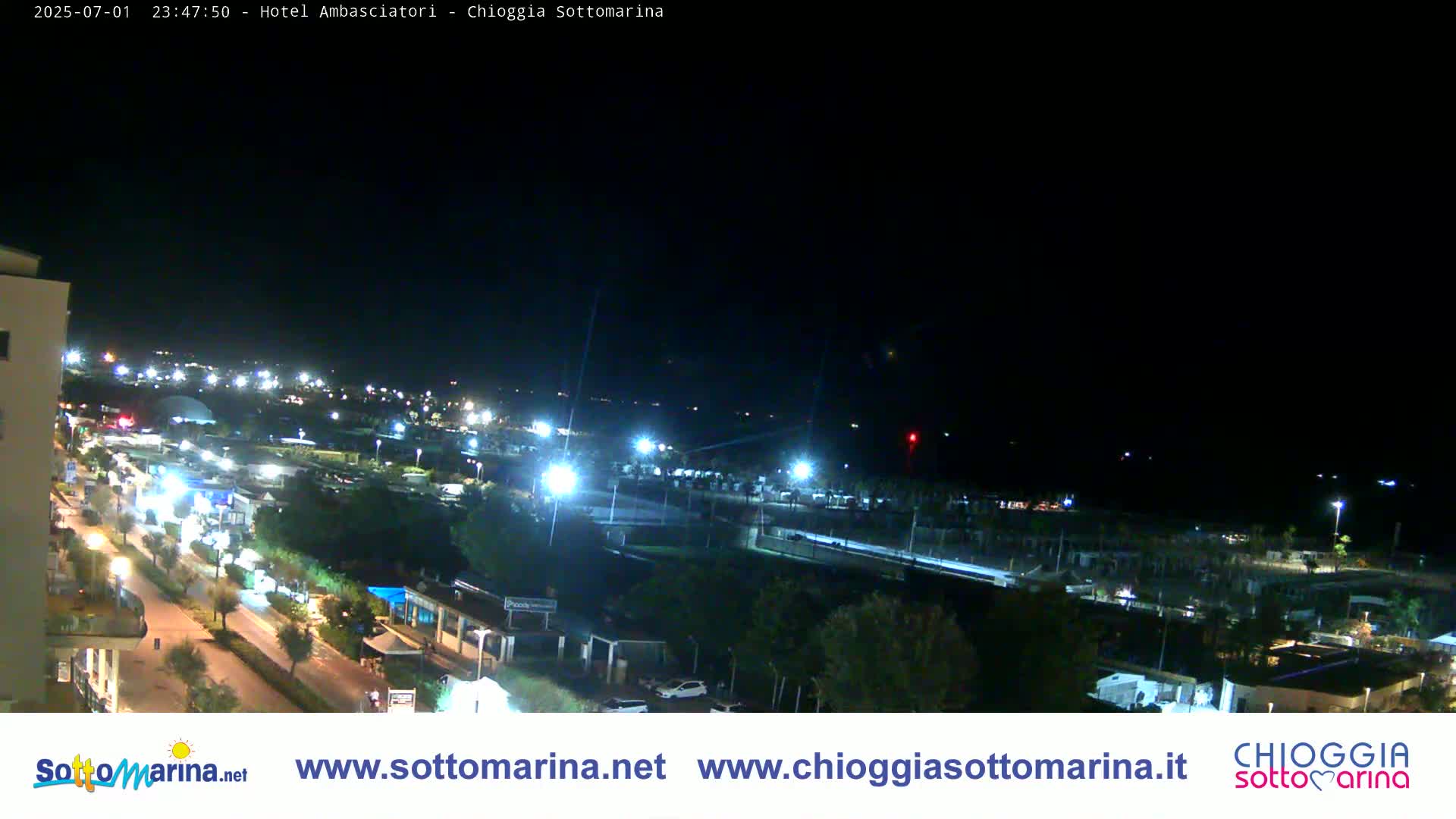 Chioggia Sottomarina Beach & Adriatic Coast Skyline Live Cam - Venice, Veneto, Italy