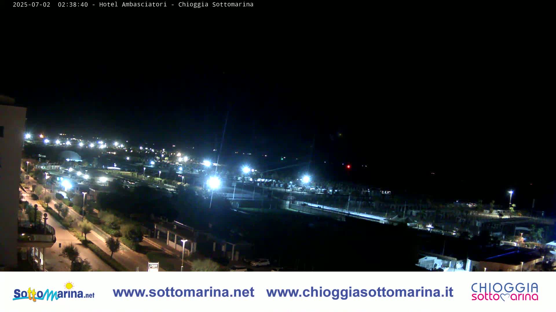 Chioggia Sottomarina Beach & Adriatic Coast Skyline Live Cam - Venice, Veneto, Italy
