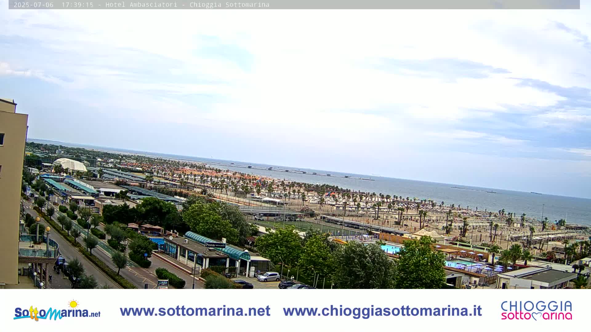 Chioggia Sottomarina Beach & Adriatic Coast Skyline Live Cam - Venice, Veneto, Italy