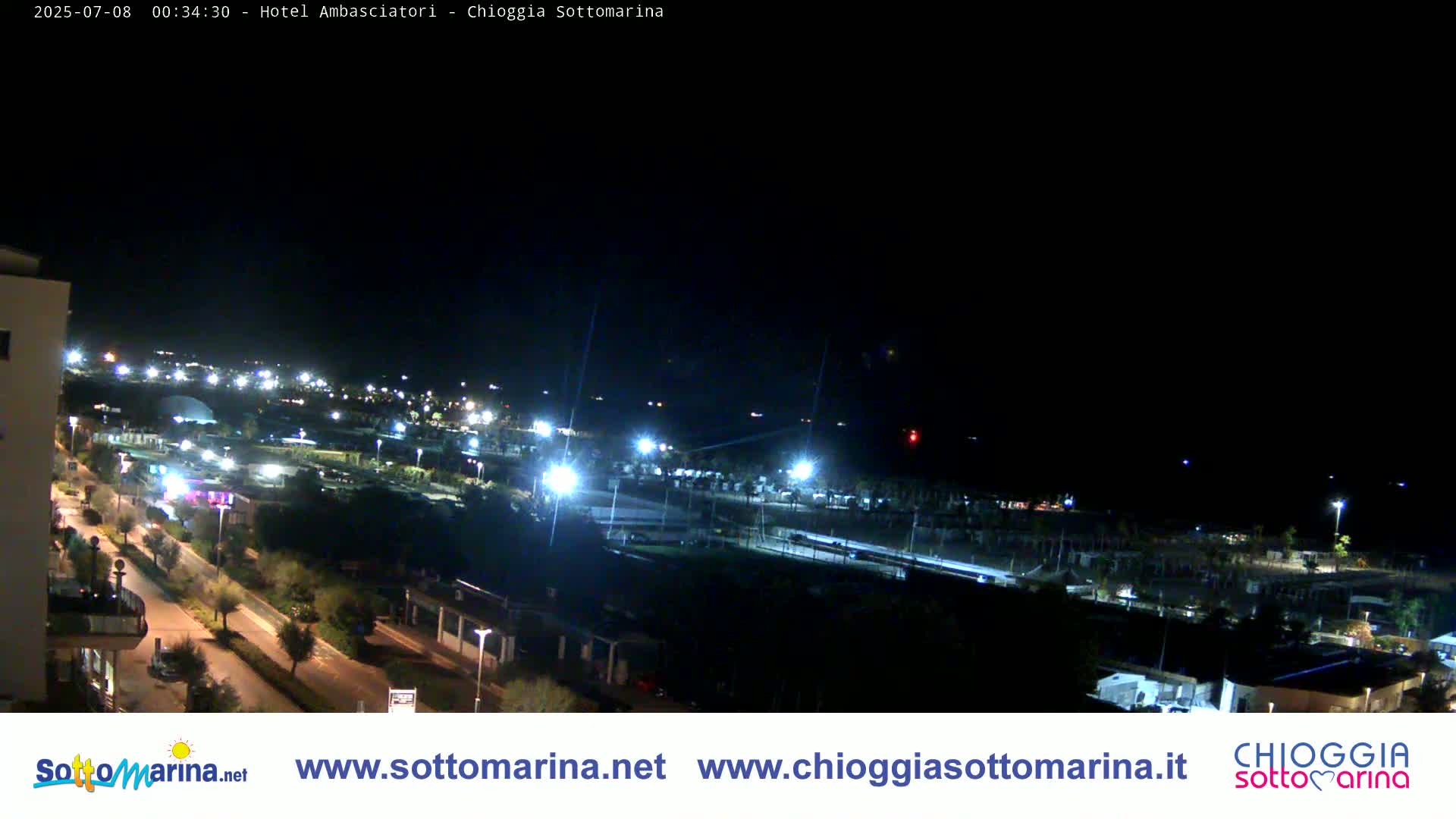 Chioggia Sottomarina Beach & Adriatic Coast Skyline Live Cam - Venice, Veneto, Italy
