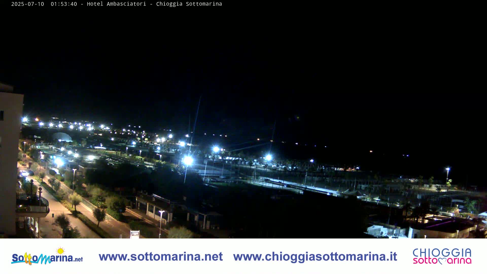 Chioggia Sottomarina Beach & Adriatic Coast Skyline Live Cam - Venice, Veneto, Italy