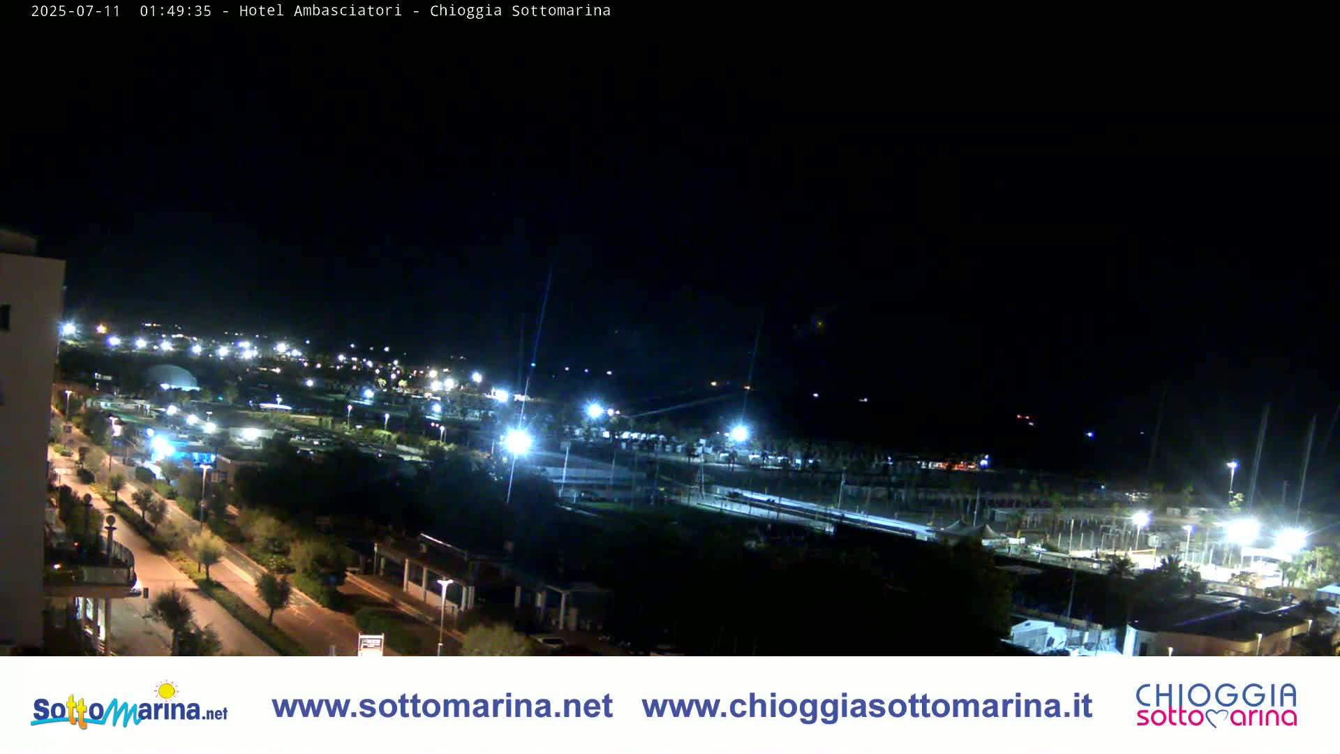 Chioggia Sottomarina Beach & Adriatic Coast Skyline Live Cam - Venice, Veneto, Italy
