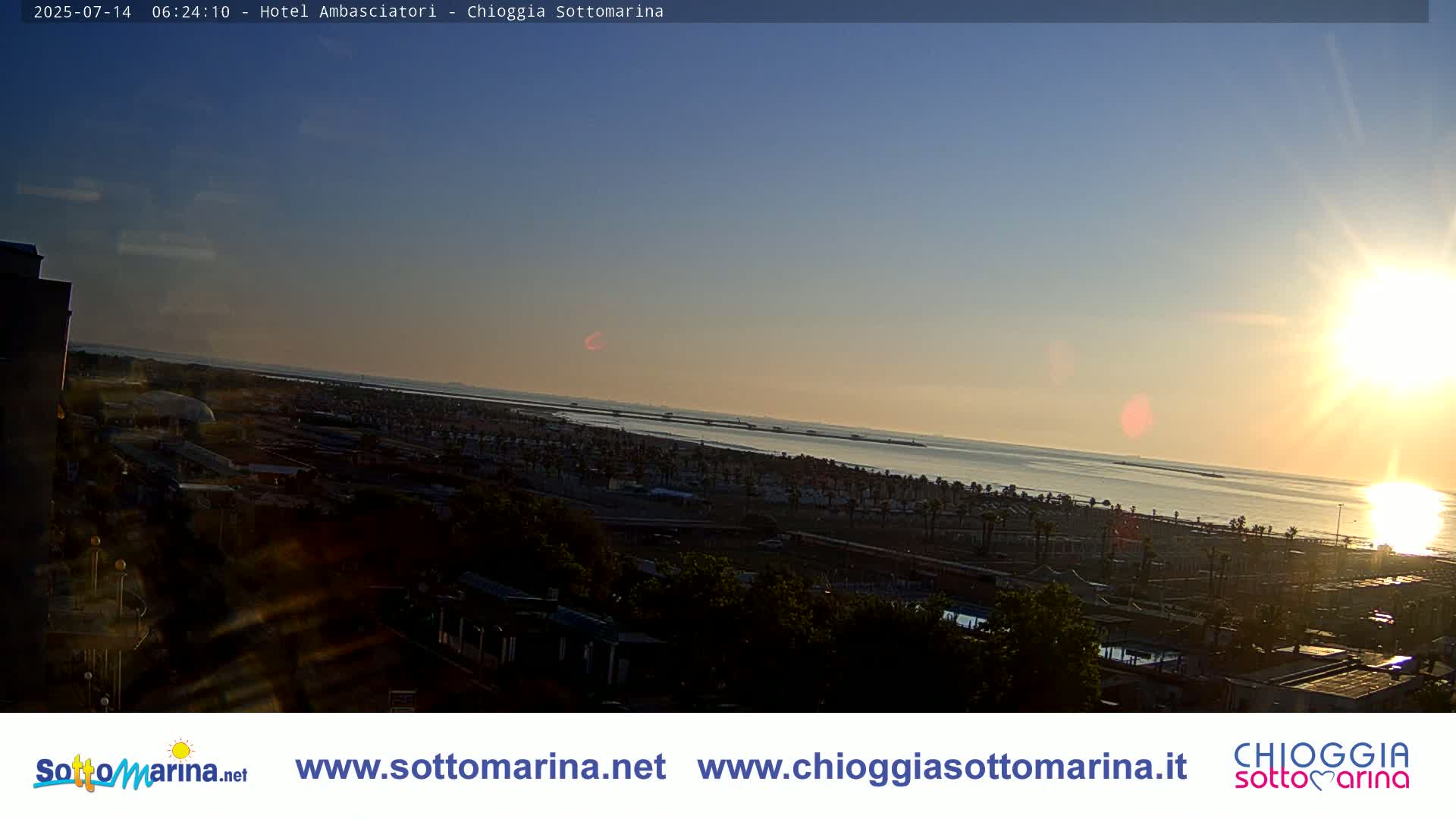 Chioggia Sottomarina Beach & Adriatic Coast Skyline Live Cam - Venice, Veneto, Italy