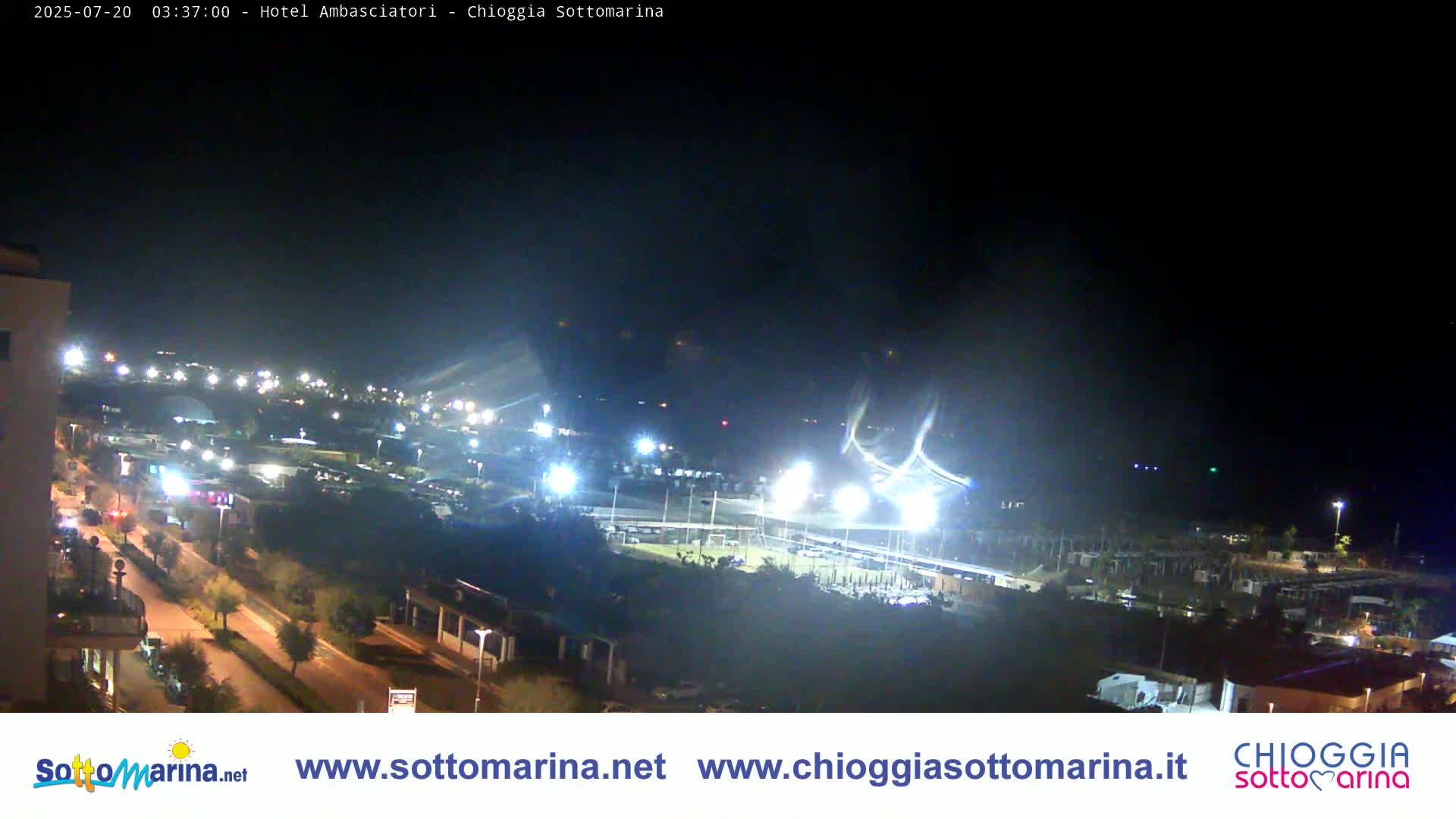 Chioggia Sottomarina Beach & Adriatic Coast Skyline Live Cam - Venice, Veneto, Italy