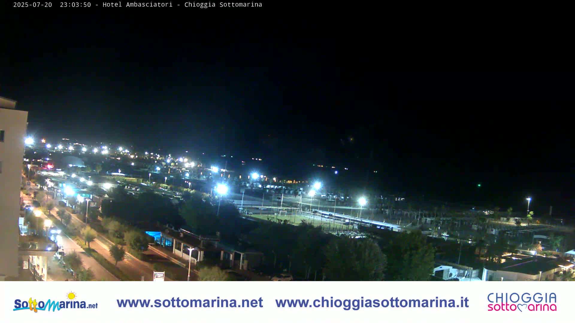 Chioggia Sottomarina Beach & Adriatic Coast Skyline Live Cam - Venice, Veneto, Italy