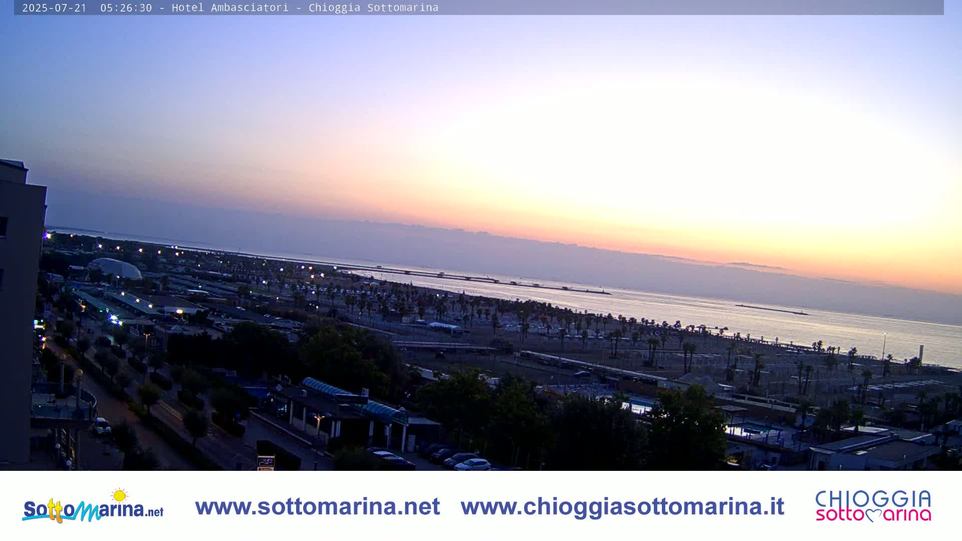 Chioggia Sottomarina Beach & Adriatic Coast Skyline Live Cam - Venice, Veneto, Italy