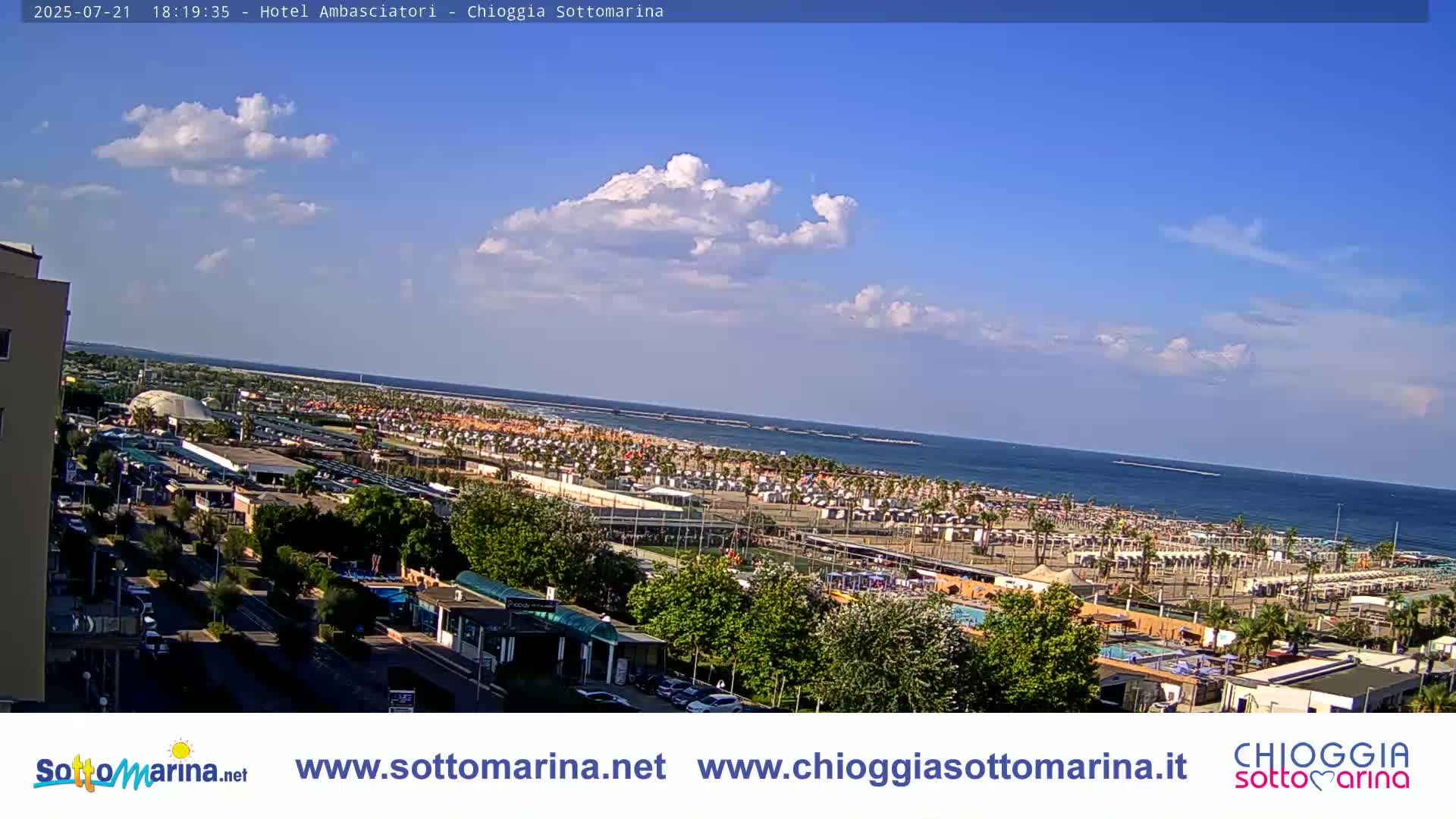 Chioggia Sottomarina Beach & Adriatic Coast Skyline Live Cam - Venice, Veneto, Italy