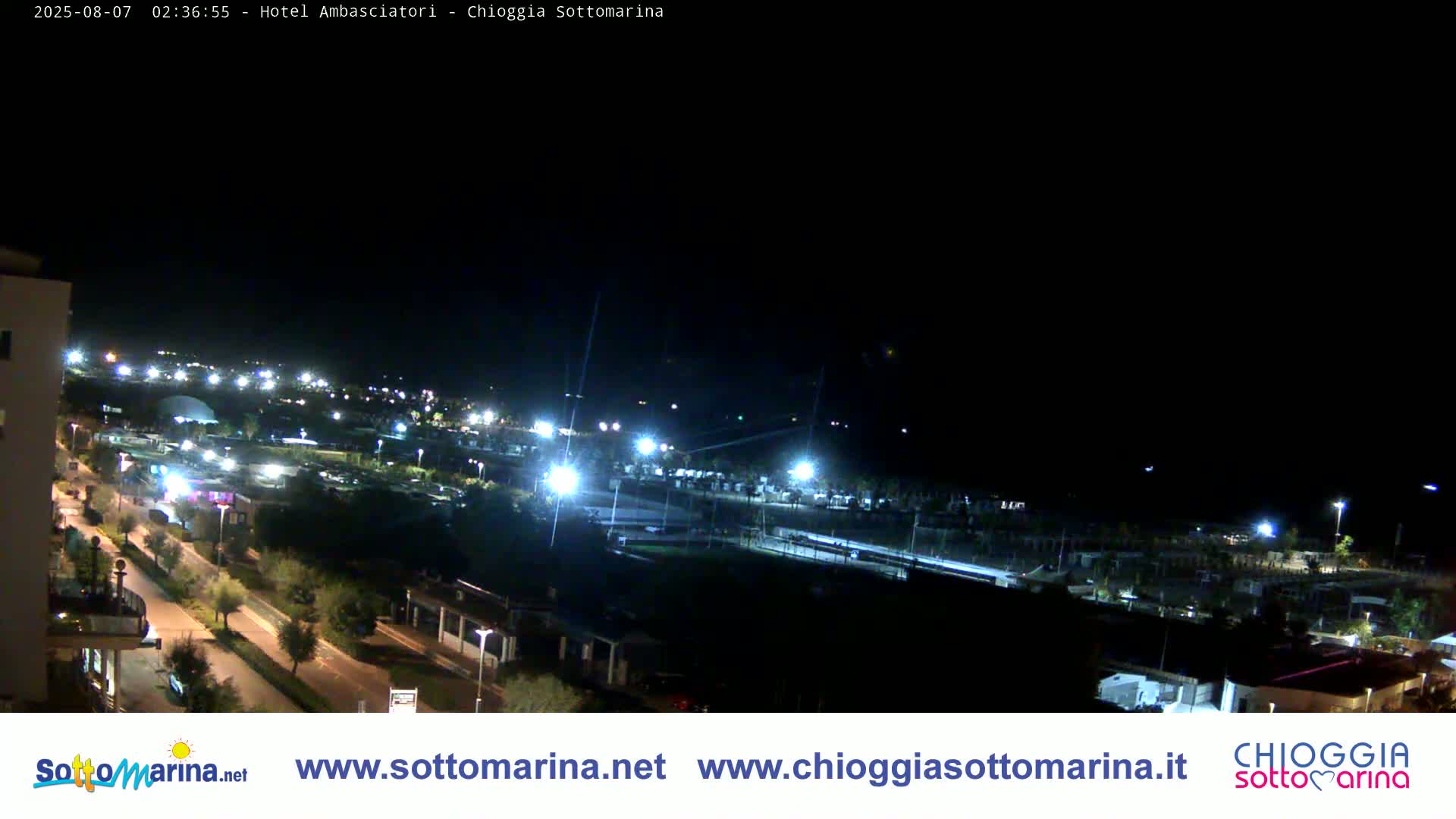Chioggia Sottomarina Beach & Adriatic Coast Skyline Live Cam - Venice, Veneto, Italy