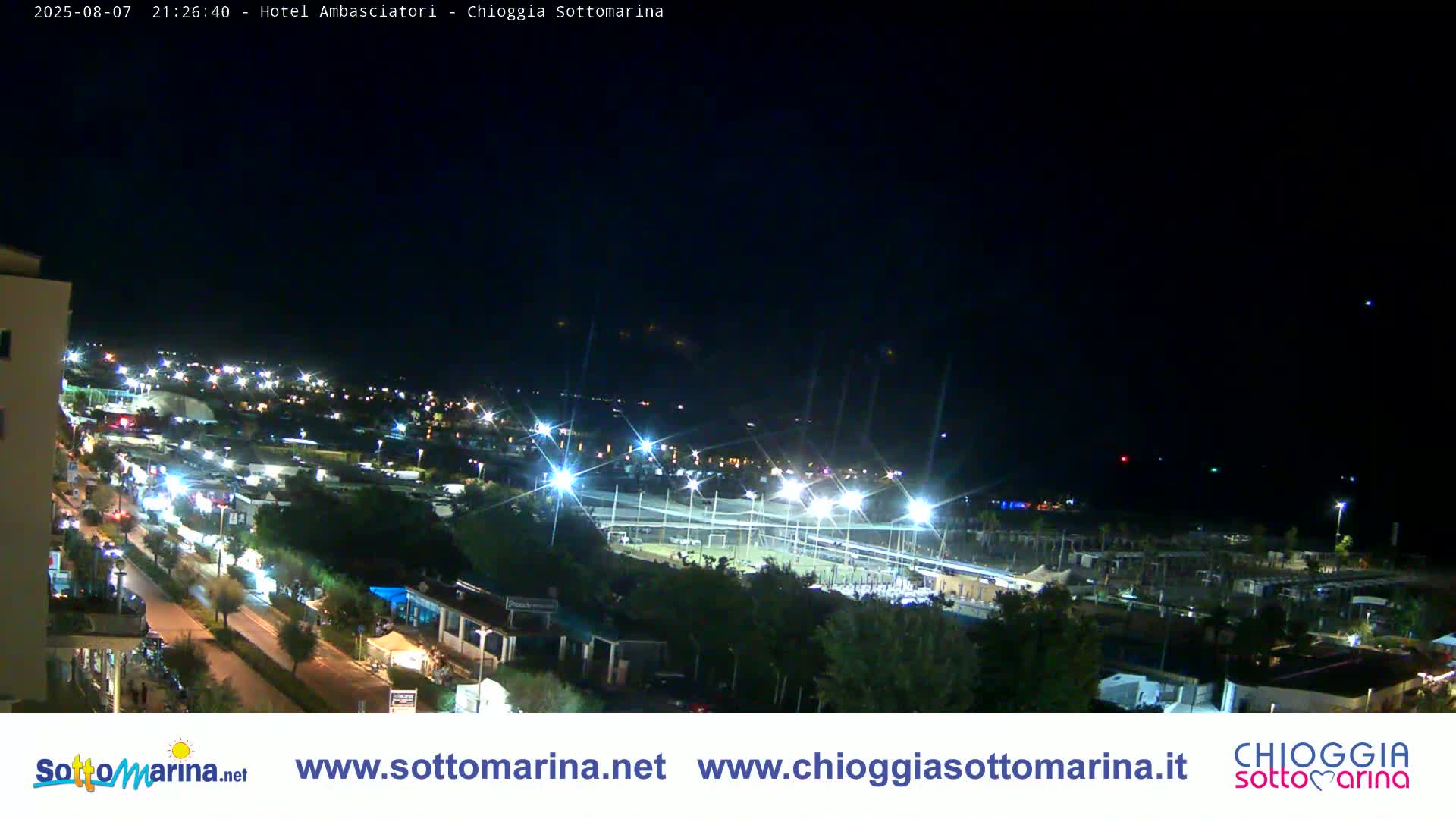 Chioggia Sottomarina Beach & Adriatic Coast Skyline Live Cam - Venice, Veneto, Italy