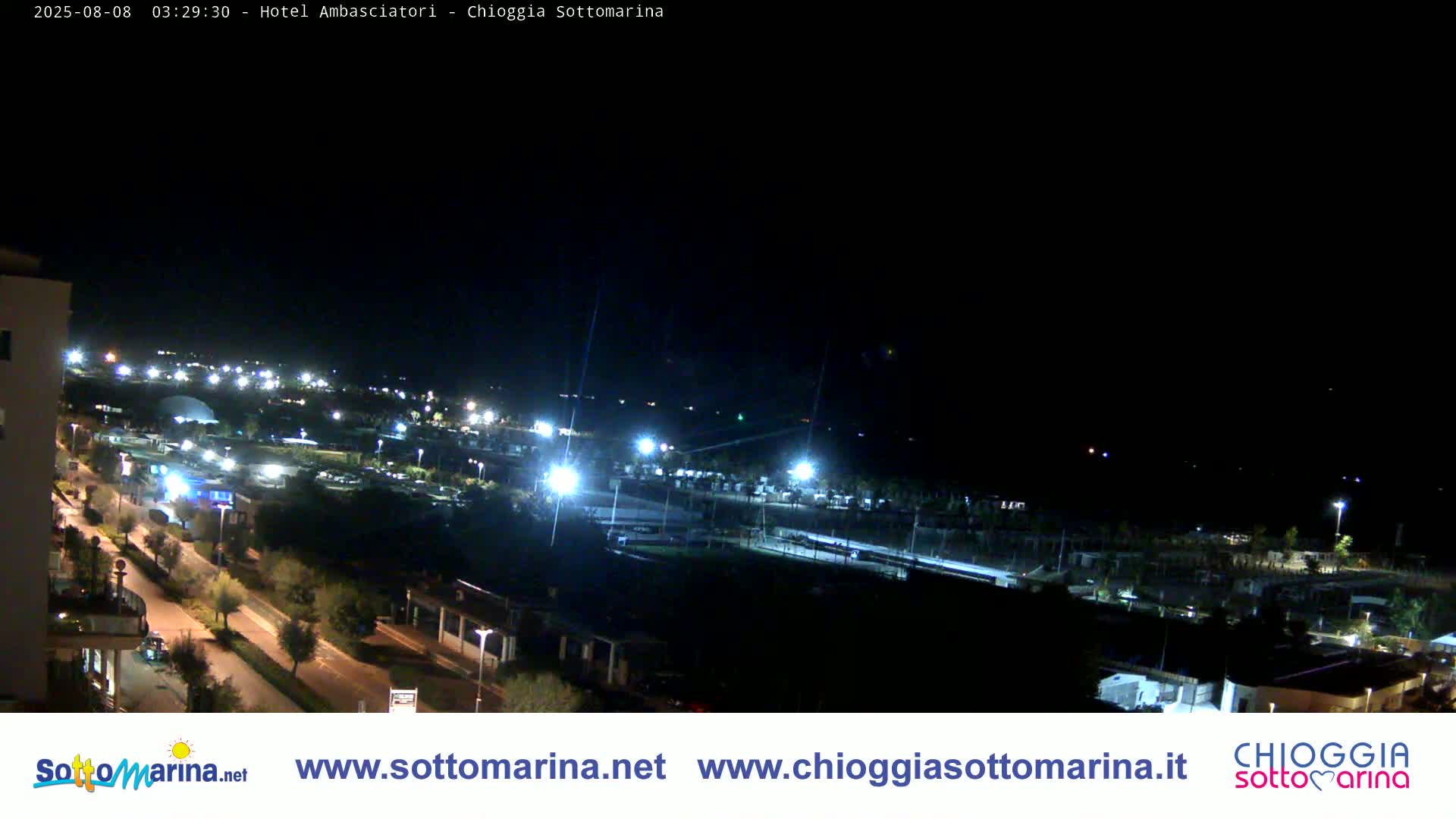 Chioggia Sottomarina Beach & Adriatic Coast Skyline Live Cam - Venice, Veneto, Italy