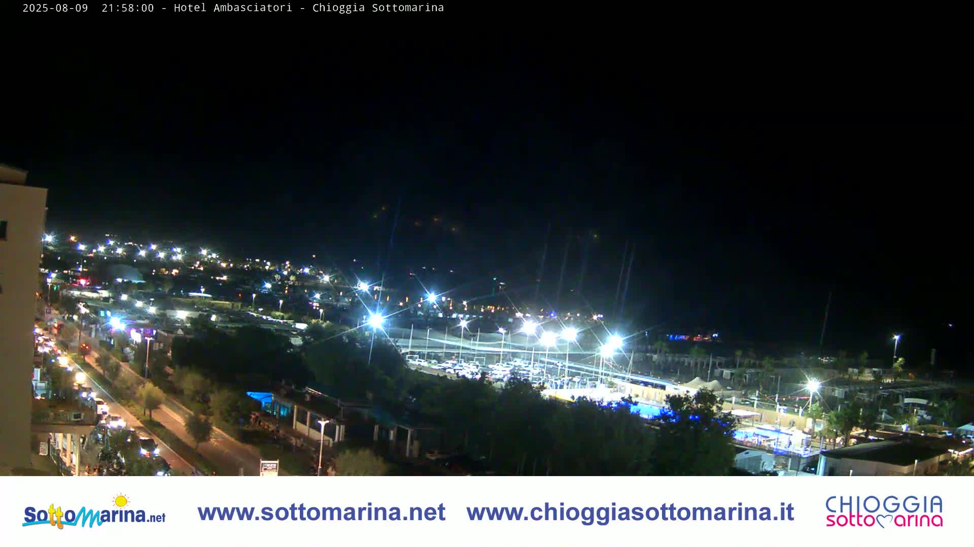 Chioggia Sottomarina Beach & Adriatic Coast Skyline Live Cam - Venice, Veneto, Italy