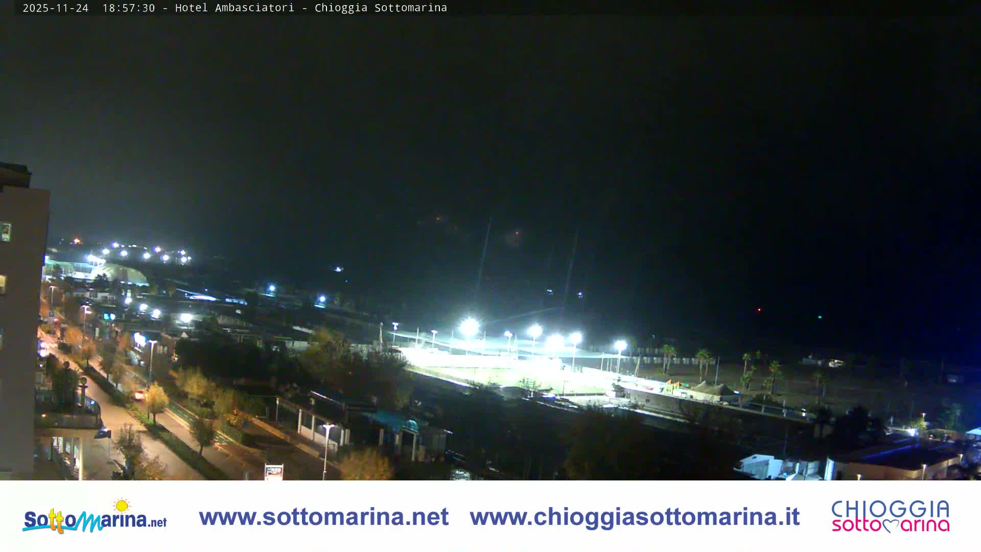 Chioggia Sottomarina Beach & Adriatic Coast Skyline Live Cam - Venice, Veneto, Italy