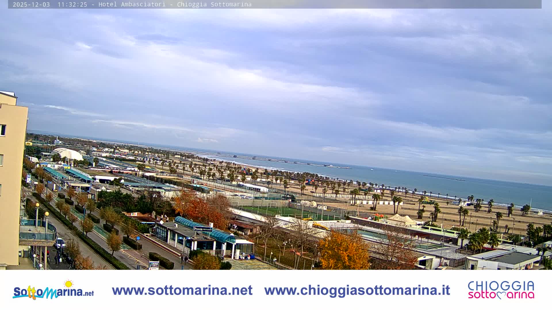 Chioggia Sottomarina Beach & Adriatic Coast Skyline Live Cam - Venice, Veneto, Italy