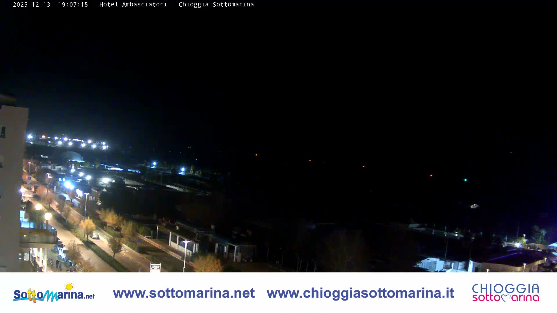 Chioggia Sottomarina Beach & Adriatic Coast Skyline Live Cam - Venice, Veneto, Italy