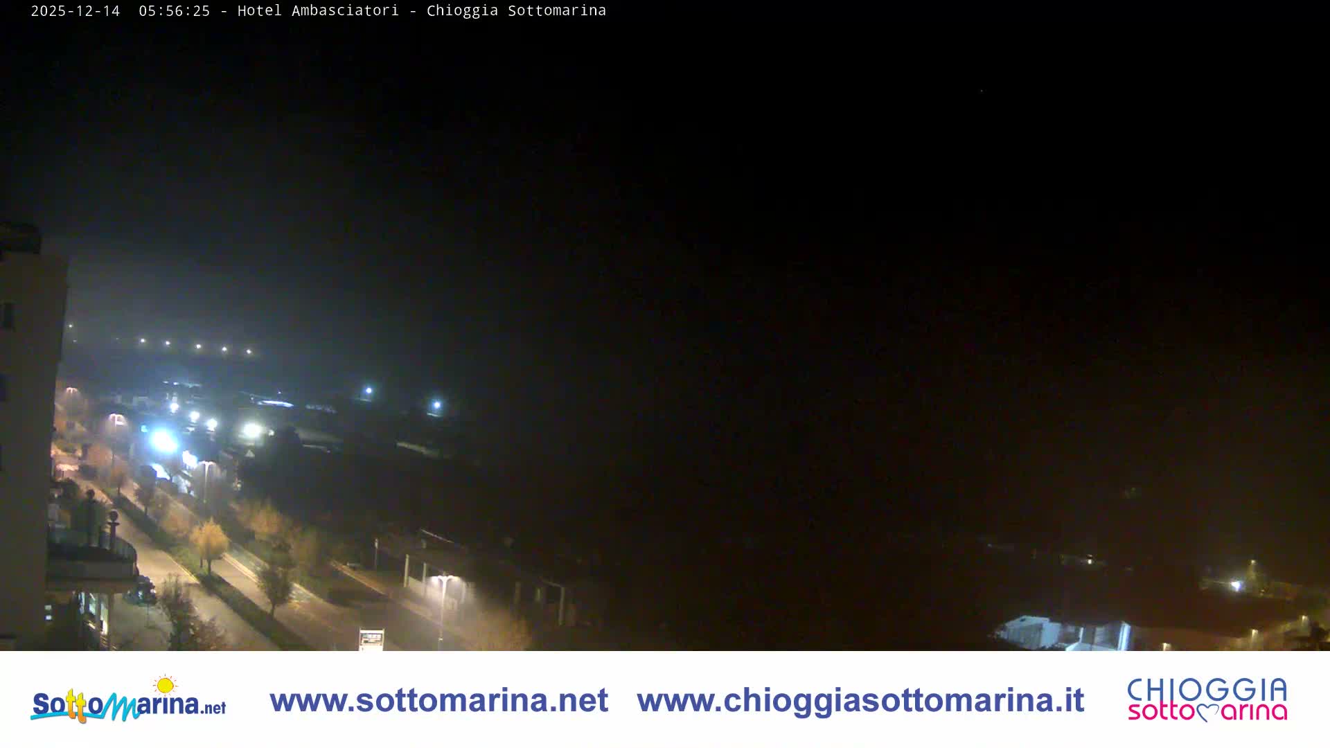Chioggia Sottomarina Beach & Adriatic Coast Skyline Live Cam - Venice, Veneto, Italy