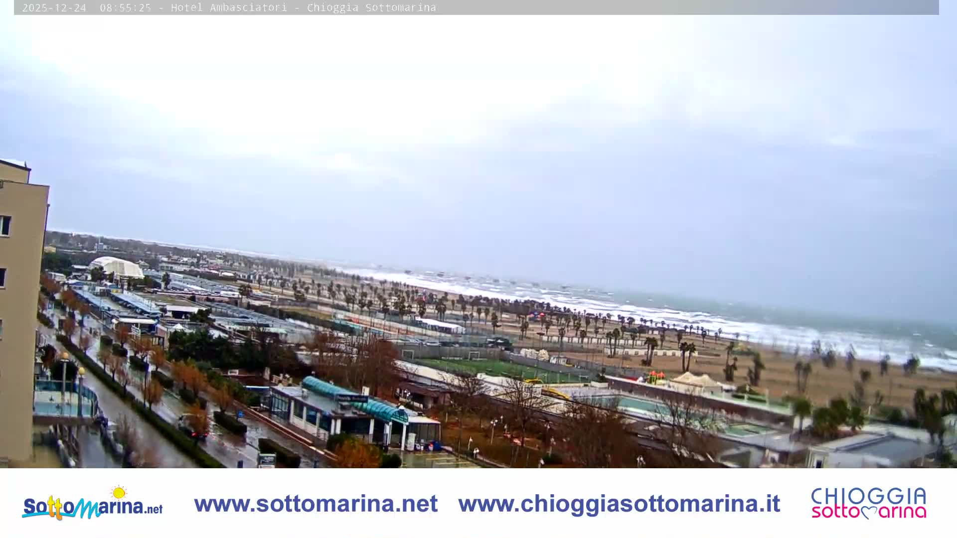 Chioggia Sottomarina Beach & Adriatic Coast Skyline Live Cam - Venice, Veneto, Italy