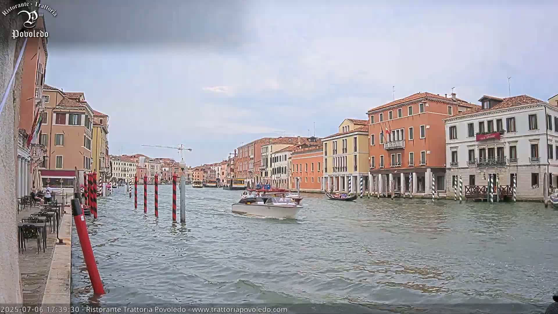 Venezia, Grand Canal Boat Traffic View Live Cam - Venice, Veneto, Italy