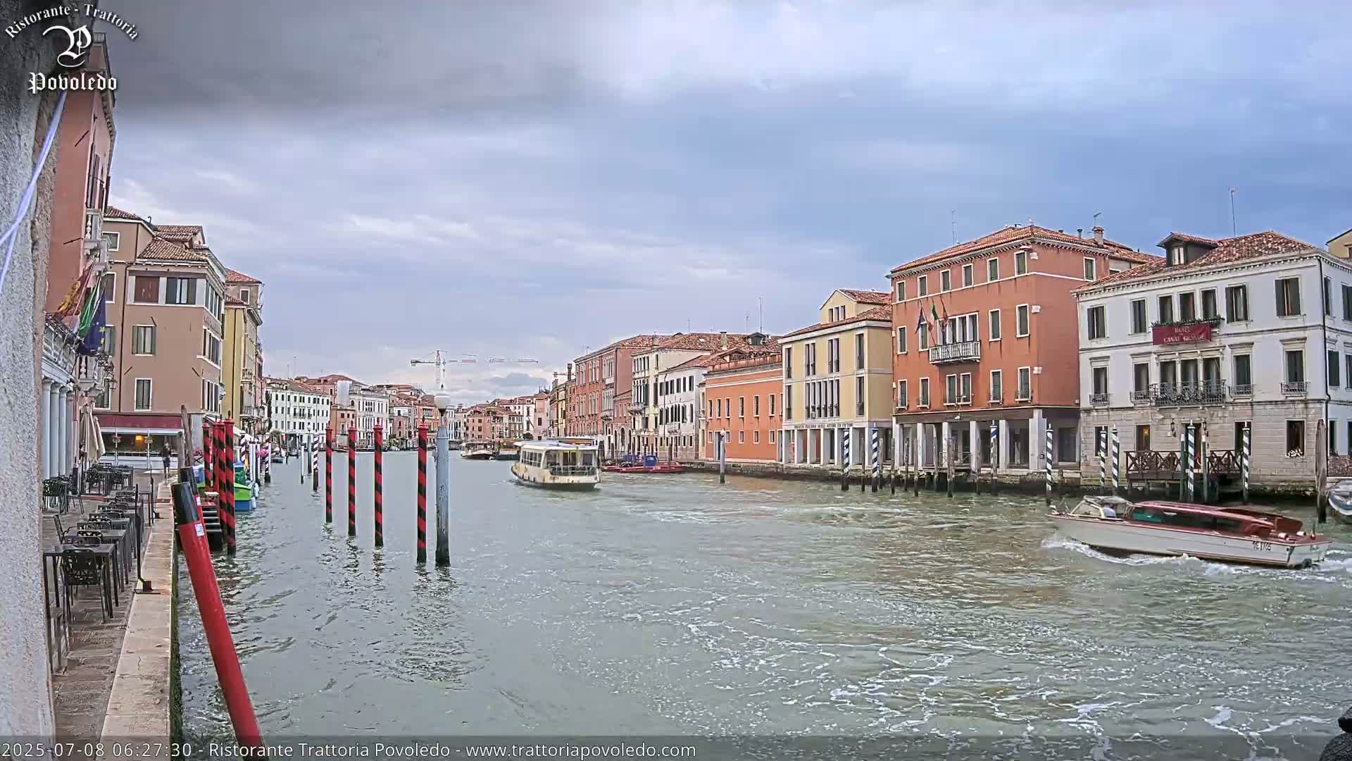 Venezia, Grand Canal Boat Traffic View Live Cam - Venice, Veneto, Italy