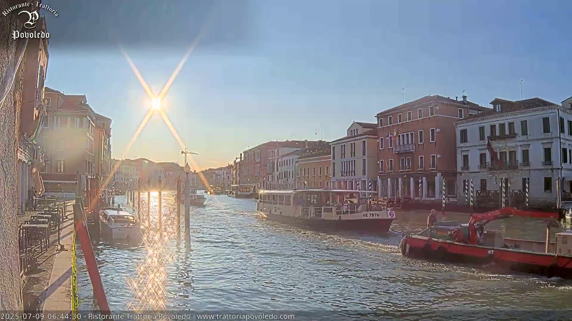 Venezia, Grand Canal Boat Traffic View Live Cam - Venice, Veneto, Italy