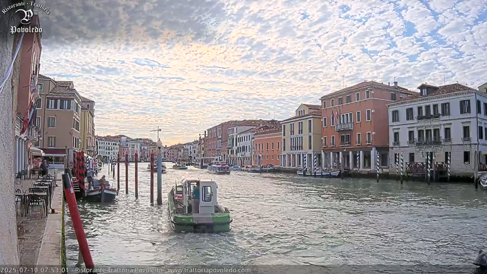 Venezia, Grand Canal Boat Traffic View Live Cam - Venice, Veneto, Italy