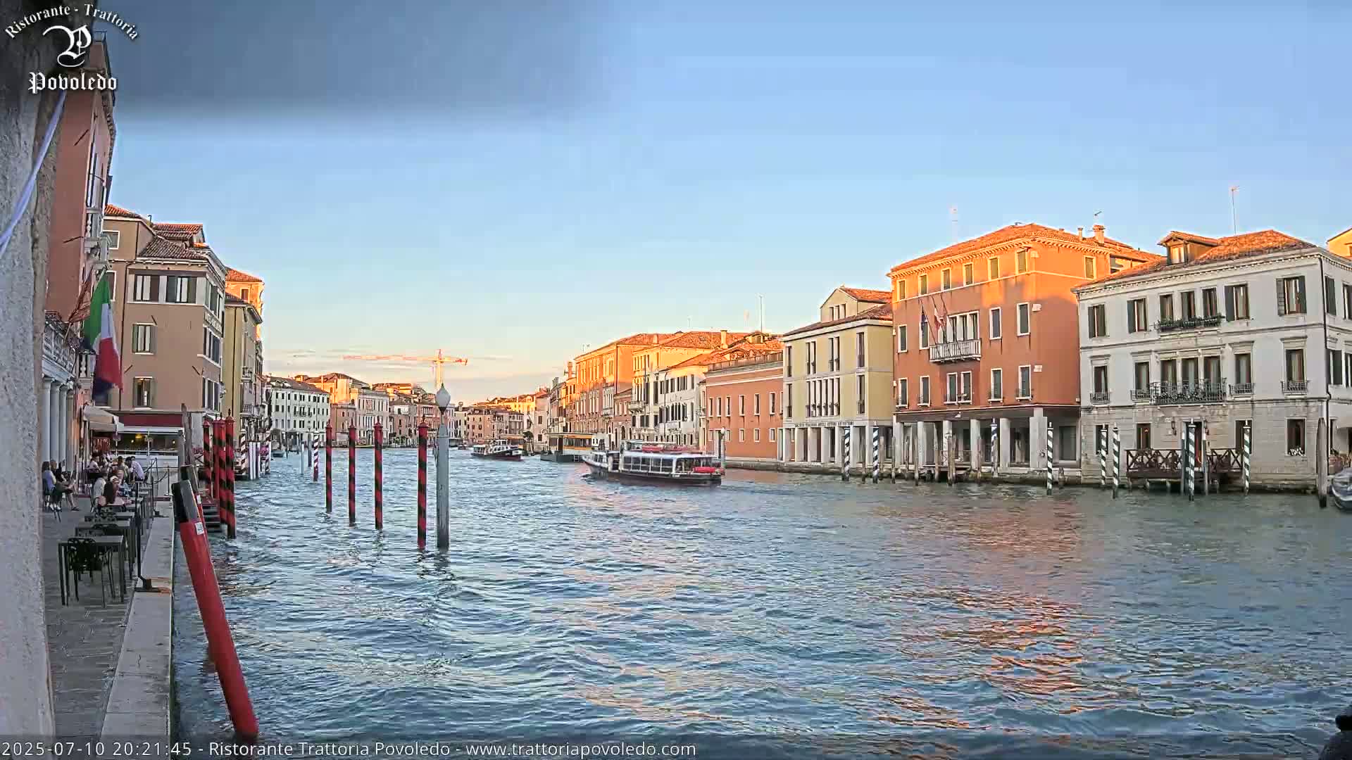 Venezia, Grand Canal Boat Traffic View Live Cam - Venice, Veneto, Italy