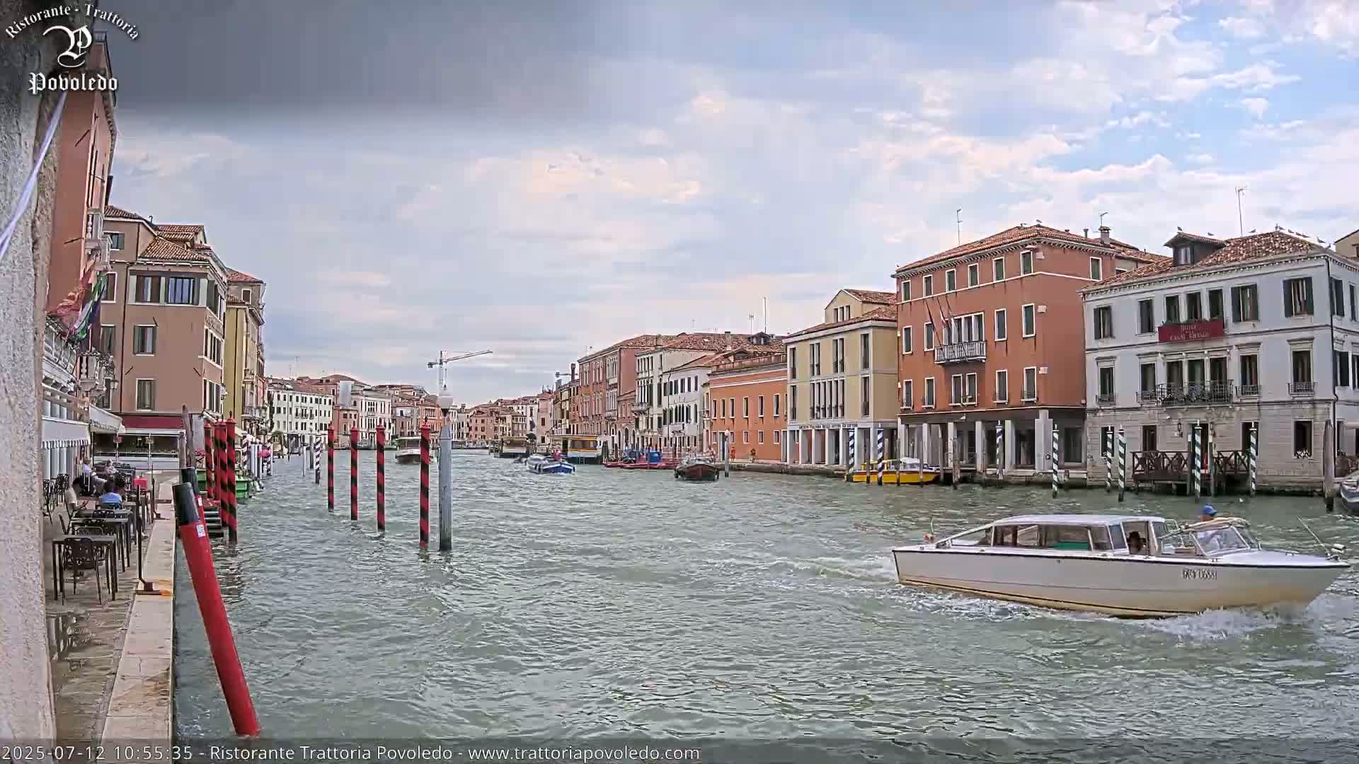 Venezia, Grand Canal Boat Traffic View Live Cam - Venice, Veneto, Italy